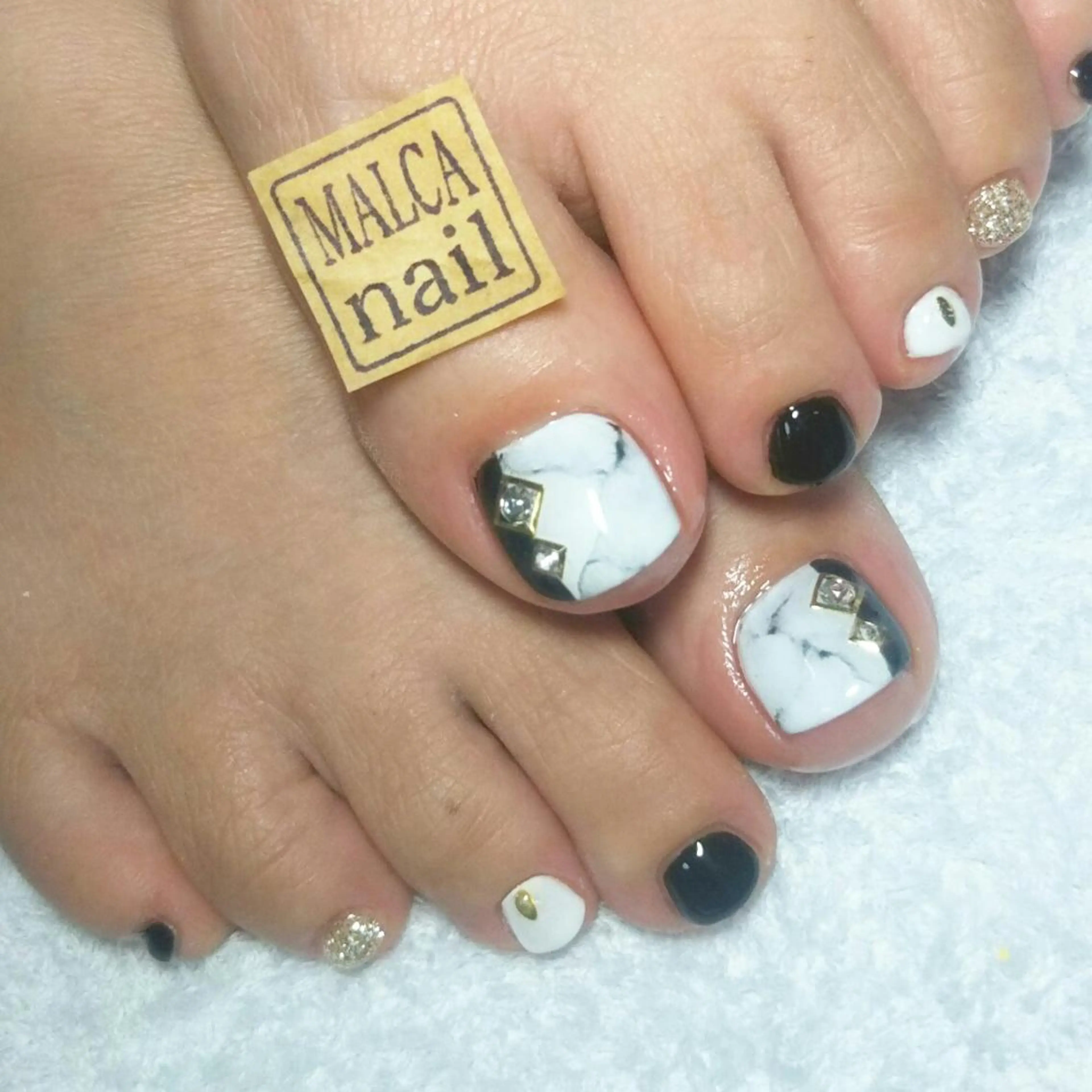 セミロング ヘアアレンジ パーマ ネイル キッズ マツエク・マツパ MALCAnail(マルカネイル)所属・荒木 莉奈のネイルデザイン