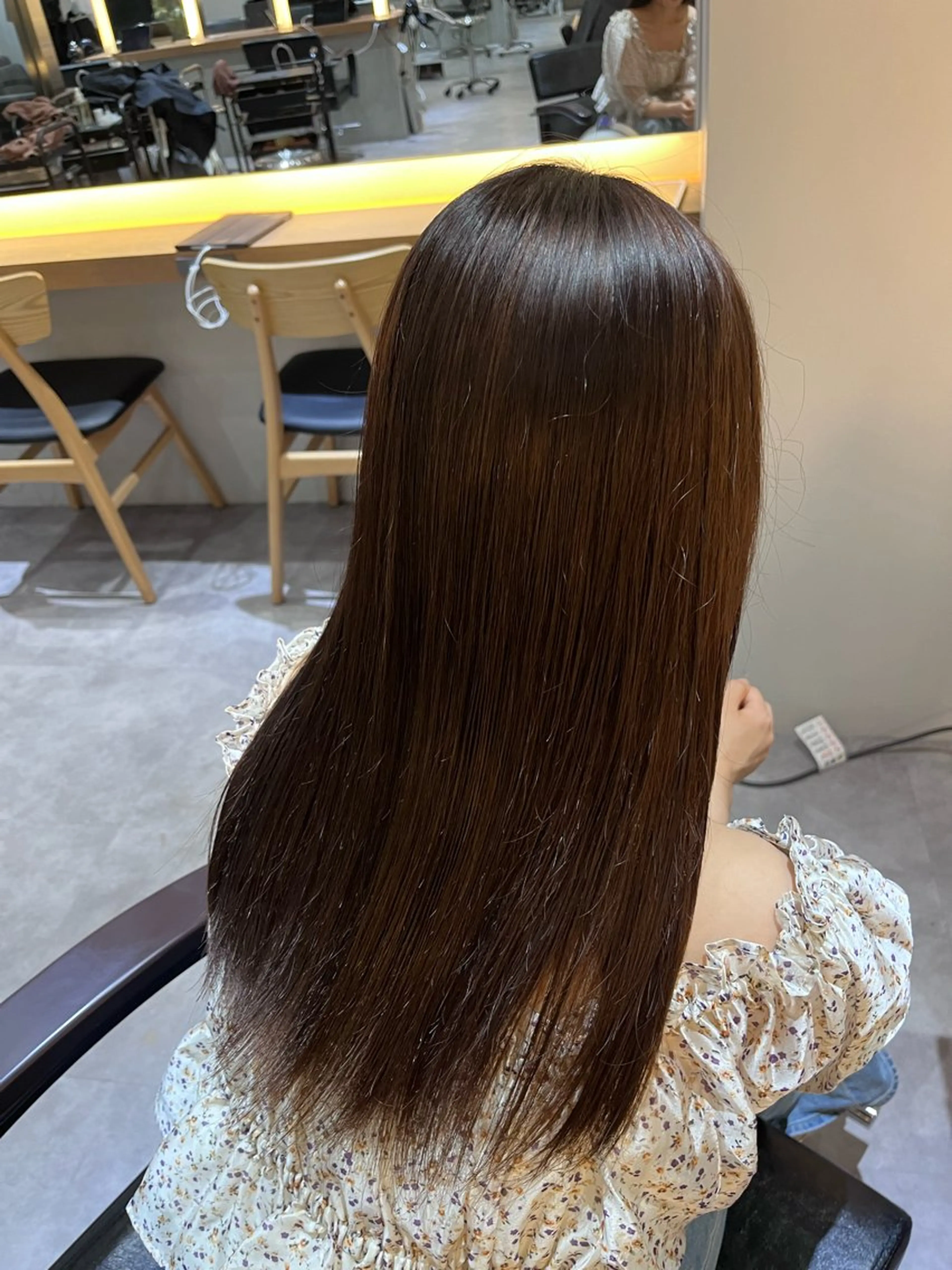 ロング カラー レイヤーカット/ うる艶カラー/ユイのヘアスタイル