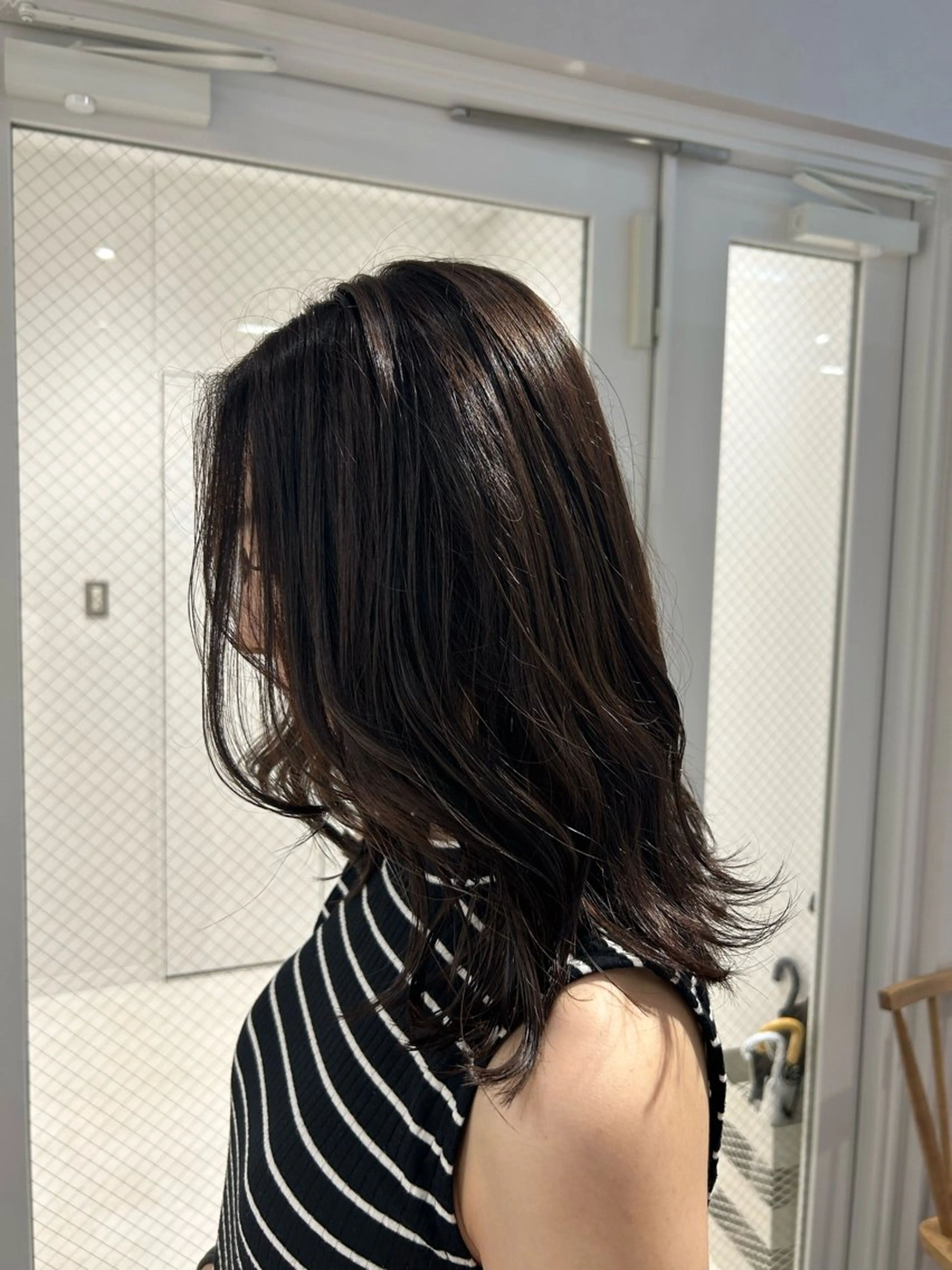 セミロング カラー ブラウンカラー ヘアカラー トリートメント SALOWIN栄 三丁目 木戸里実のヘアスタイル