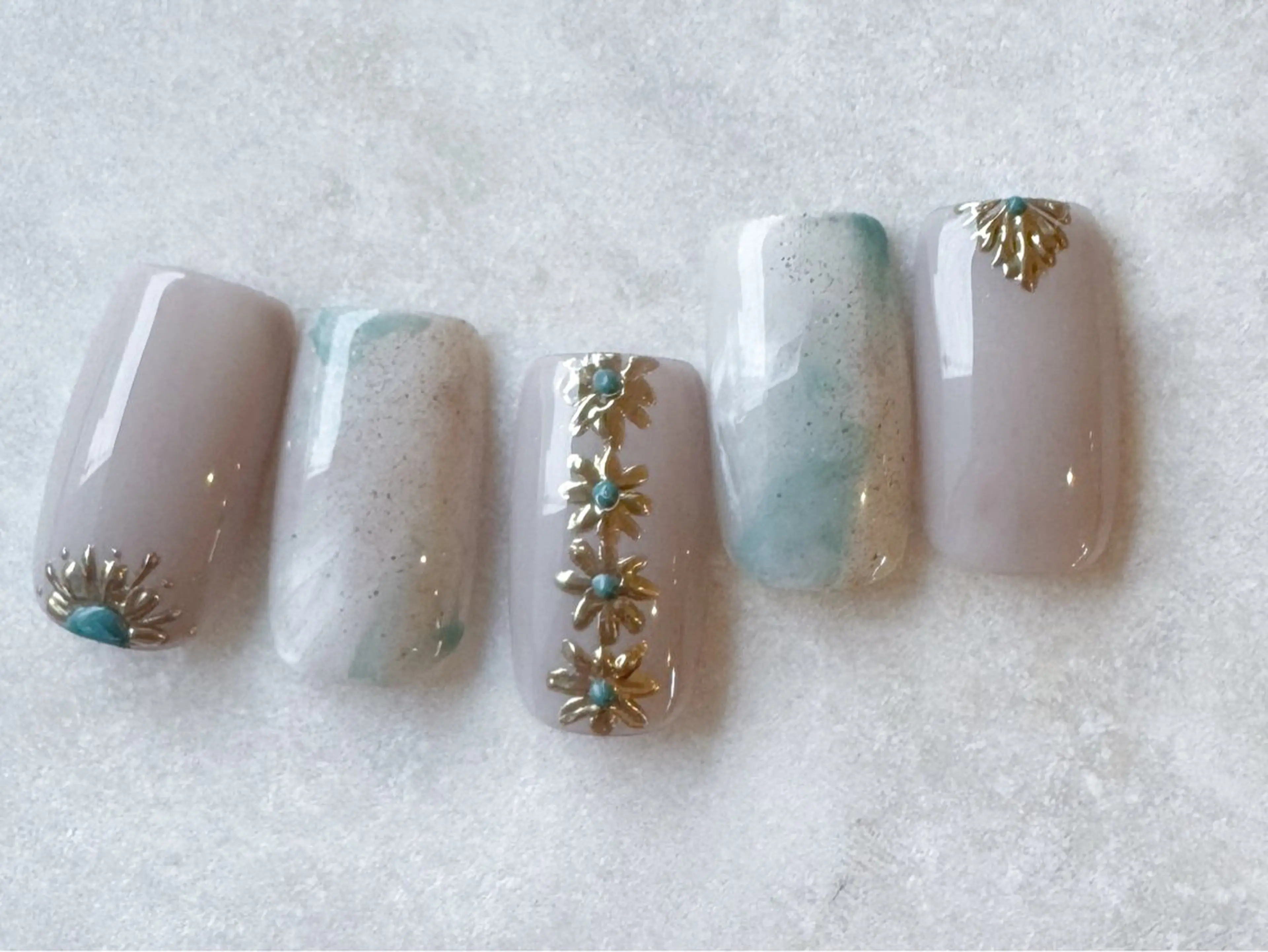 ネイル トータルサロンパイド ryokoのネイルデザイン