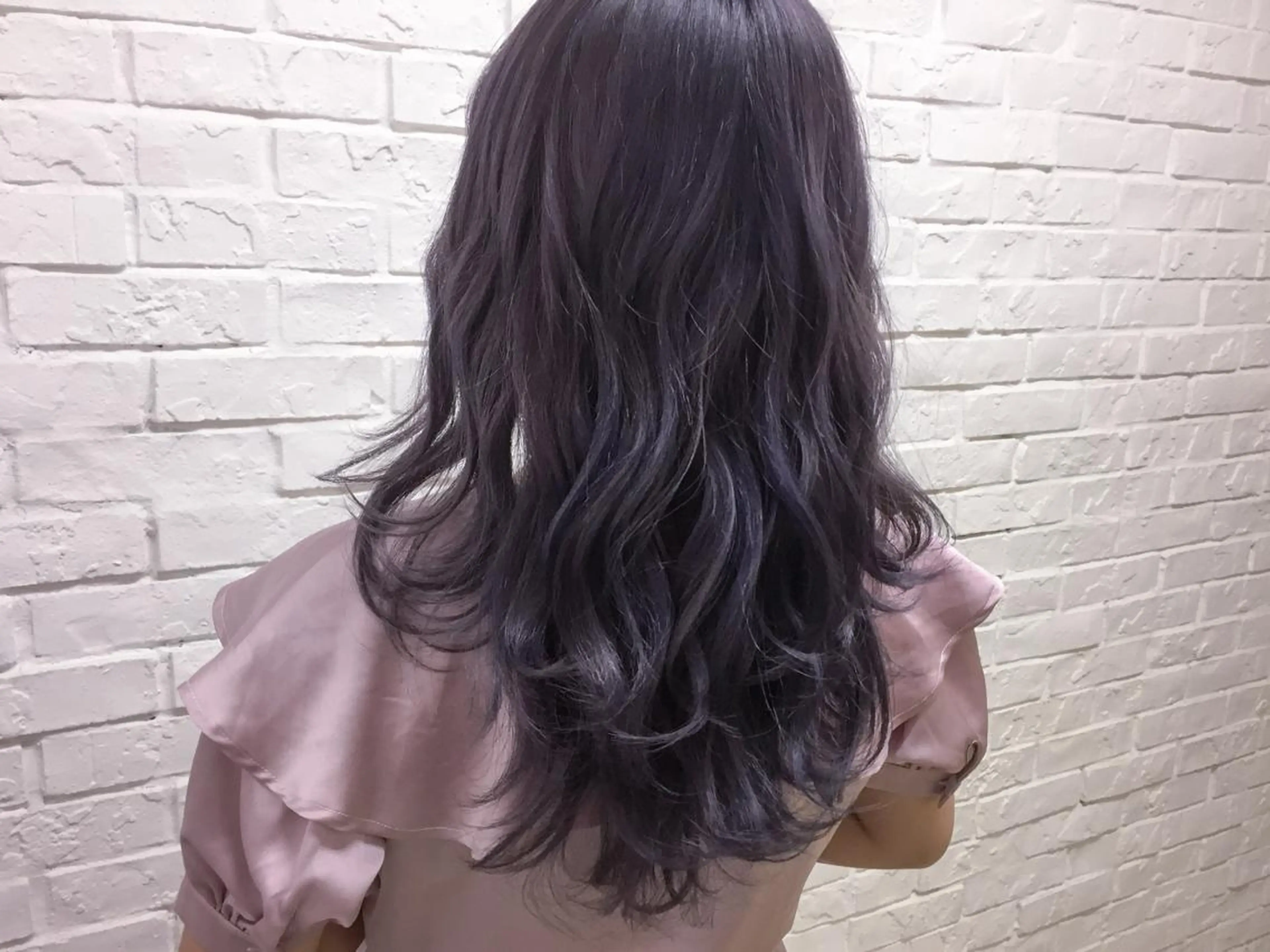 セミロング カラー ブリーチ 透明感カラー パープルカラー Hairsalon F＋Moana by　HEADLIGHT所属・salonF 🔸hamaのマツエク・マツパデザイン