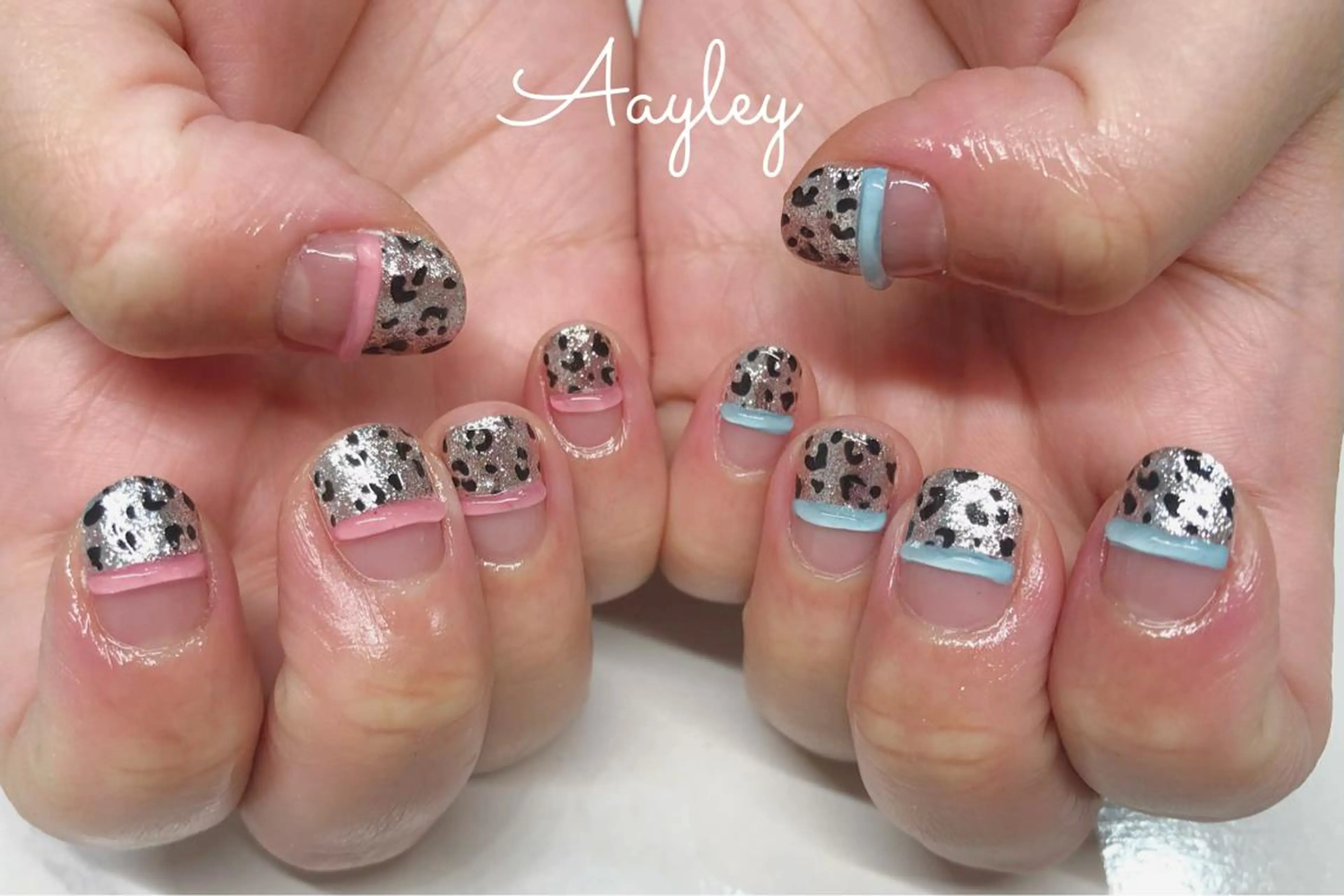 ショート カラー ネイル Aayley(アイリー)Salon所属・Aayley アイリ―サロンのネイルデザイン