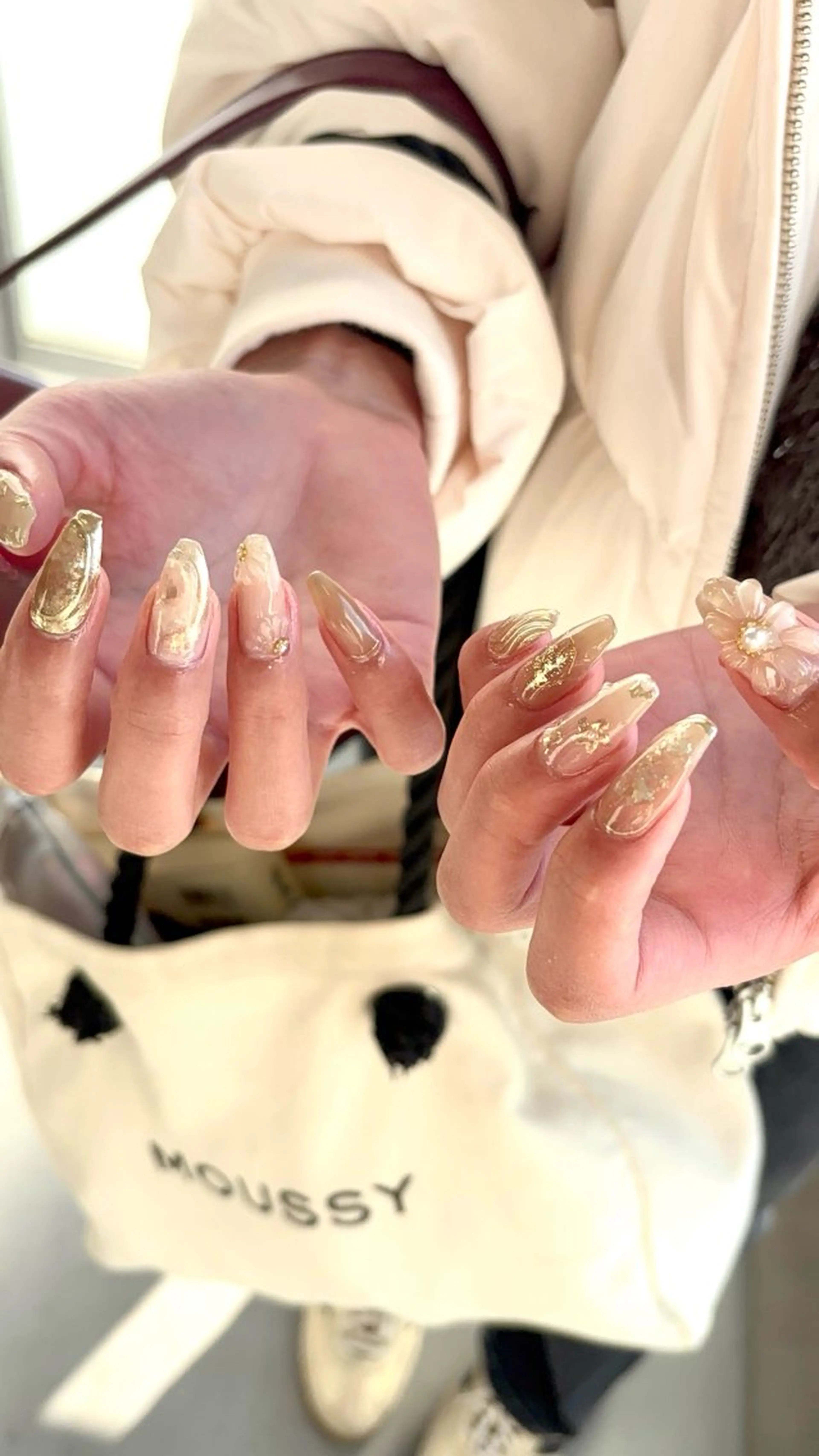 ネイル 成人式 ニュアンスネイル ぷっくりネイル ハンドネイル nonno. icaのネイルデザイン