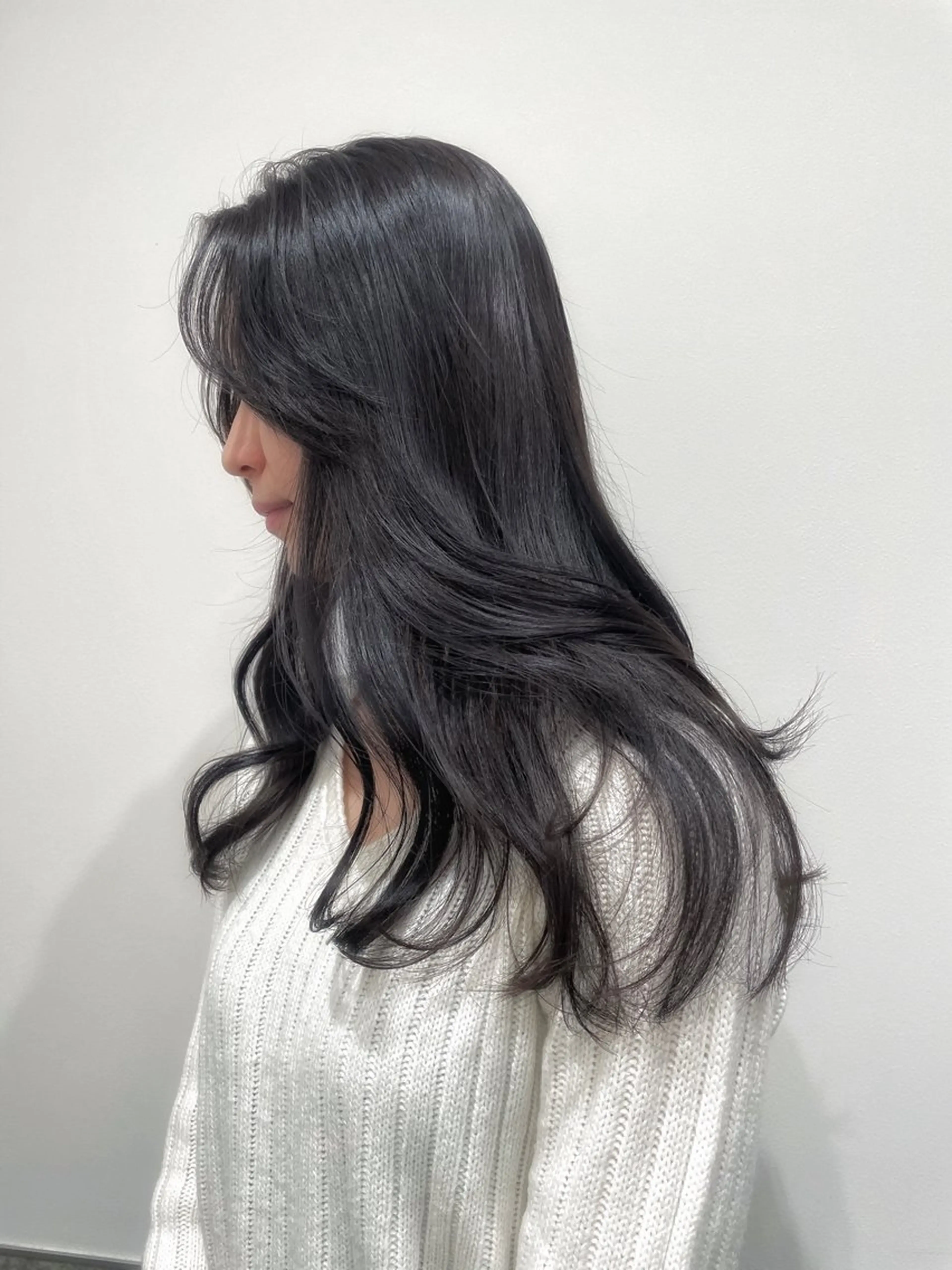 ロング カラー ヘアアレンジ アッシュ アッシュブラウン ブルーカラー ブルーラベンダー ブラウンカラー カット ヘアカラー トリートメント ヘアセット SALOWIN原宿ash店所属・憧れの艶ハイトーンへ 🐈サイサキのヘアスタイル