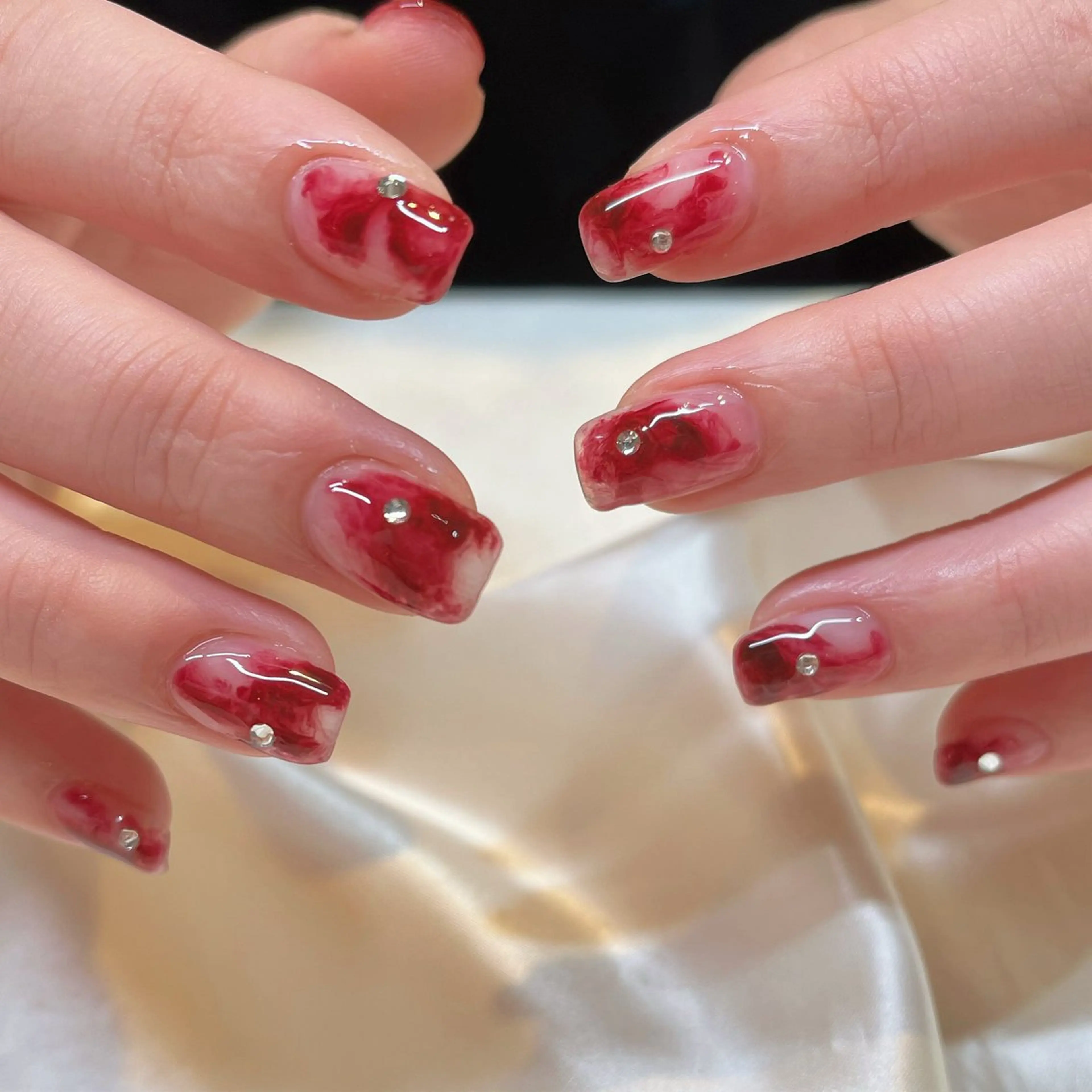 ネイル ハンドネイル 内田 里穂のネイルデザイン