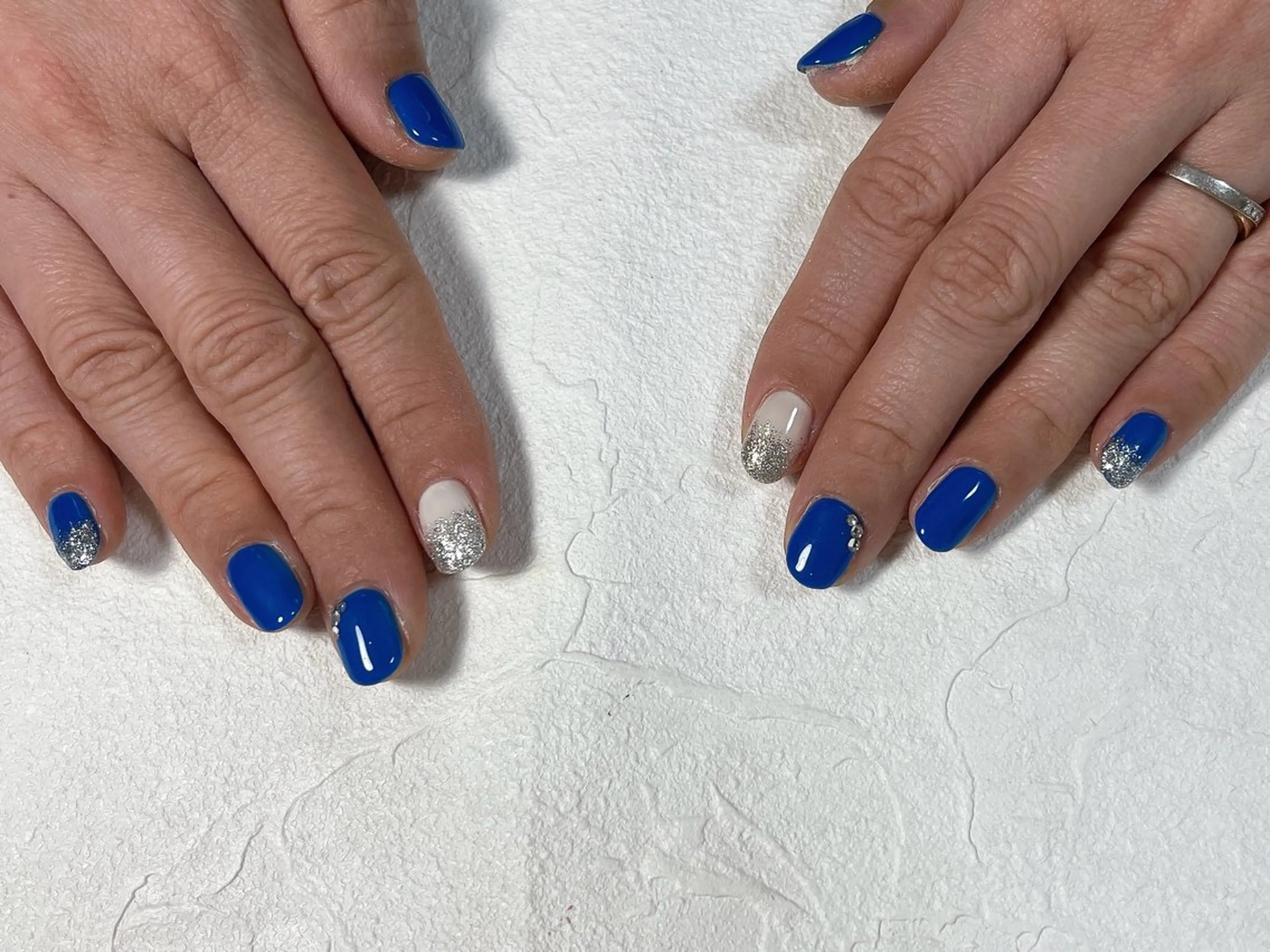 ネイル オーロラネイル フットネイル フレンチネイル ジェルネイル 韓国ネイル ハンドネイル kiki nail たまプラーザのネイルデザイン