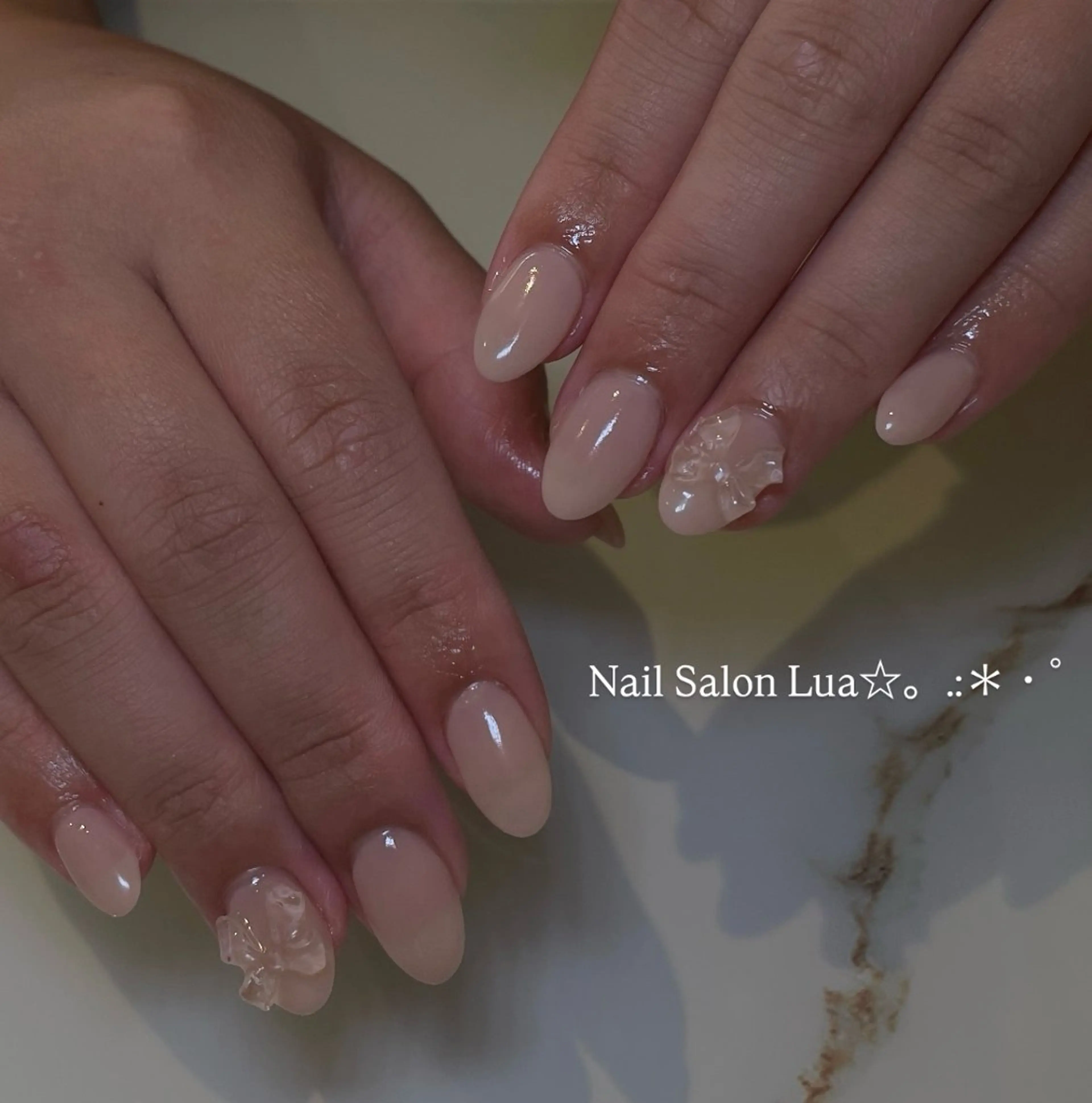 ハンド🌙オフ有 ワンカラーの写真