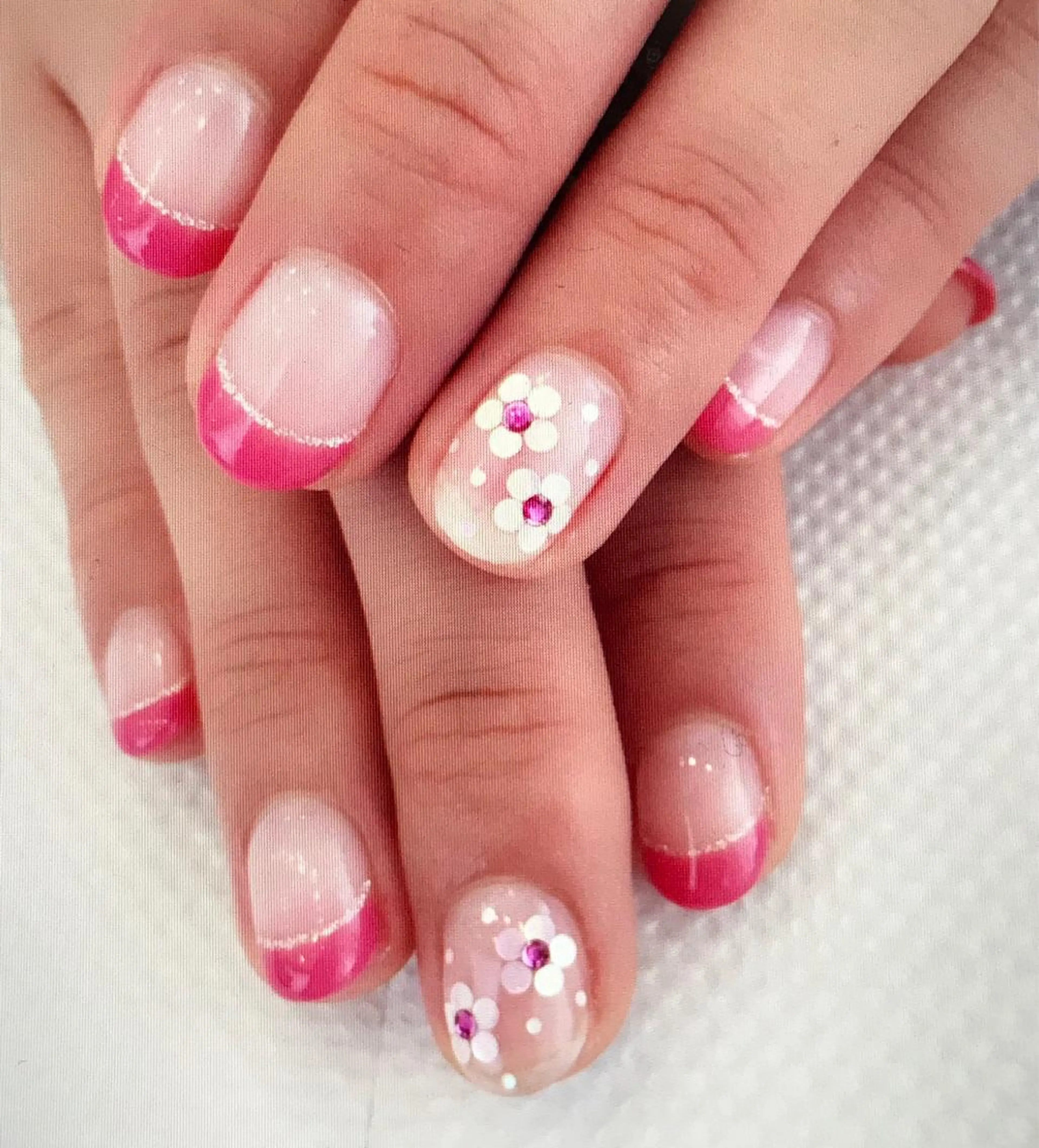 ネイル アートネイル ストーンネイル ネイル/耳つぼ /新ホワイトニングのネイルデザイン