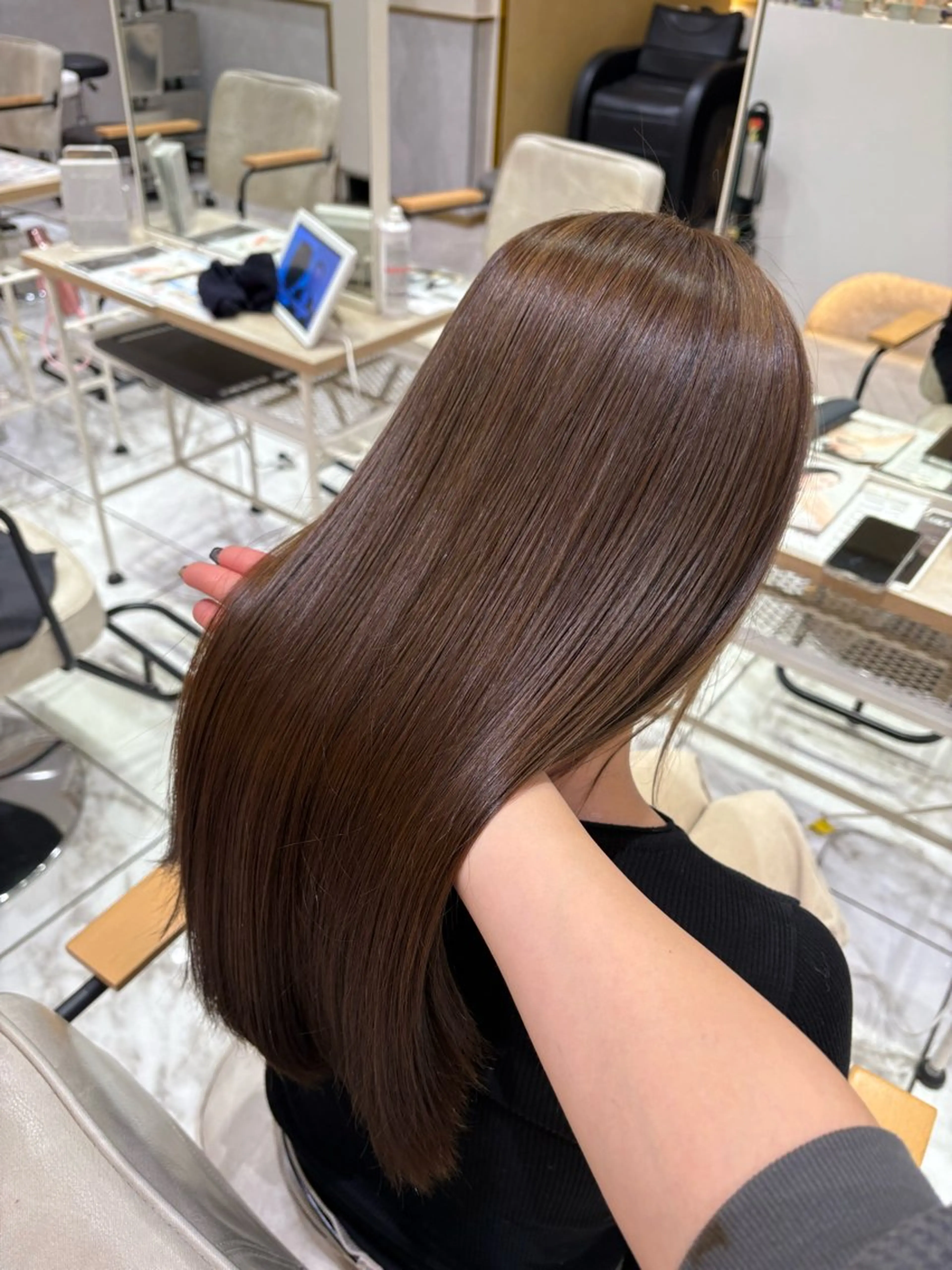 ロング ヘアカラー yurika🎀 透明感カラーのヘアスタイル