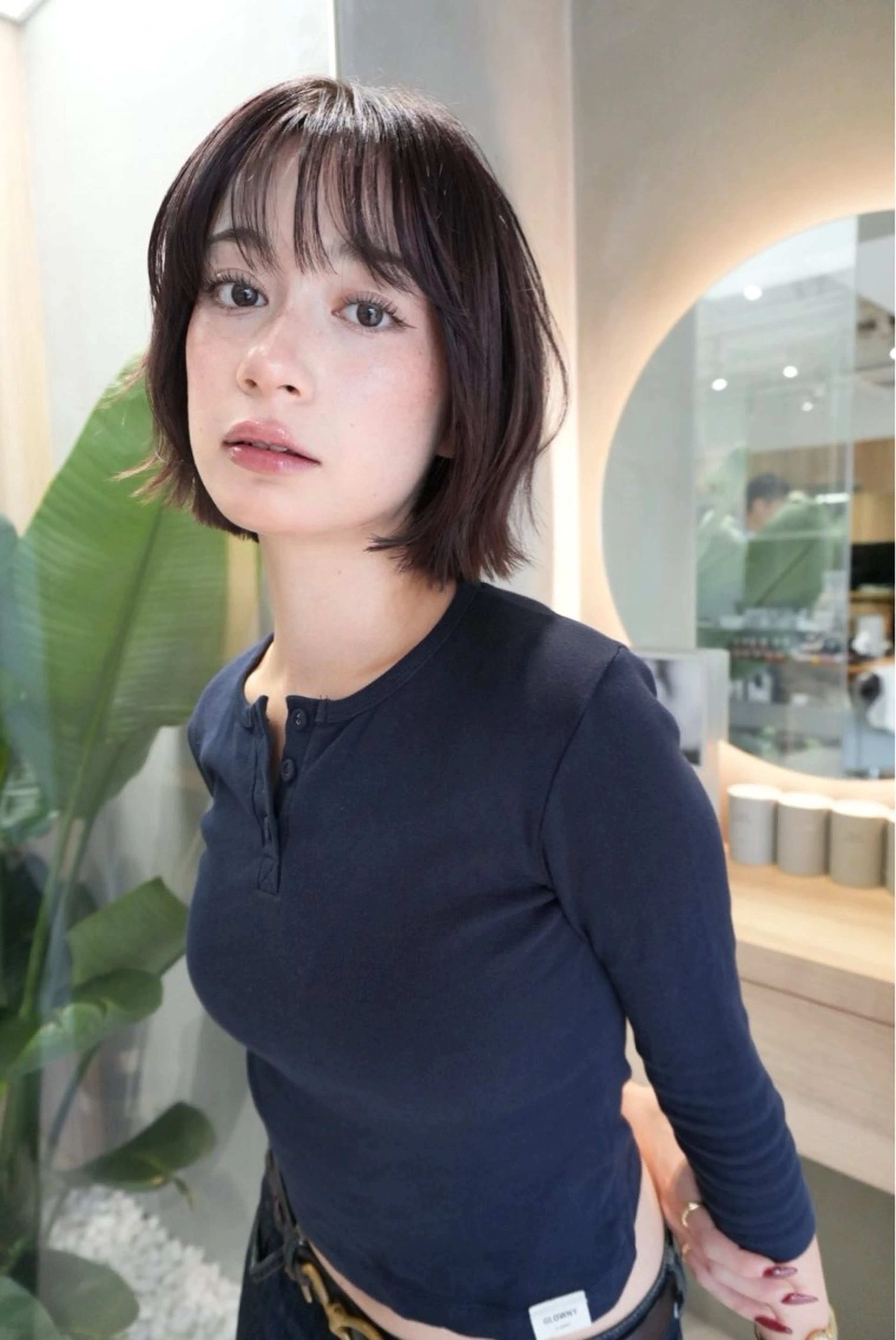 ショート ボブ レイヤーカット MINX 髙田凜々子 艶髪/ハイトーンのヘアスタイル