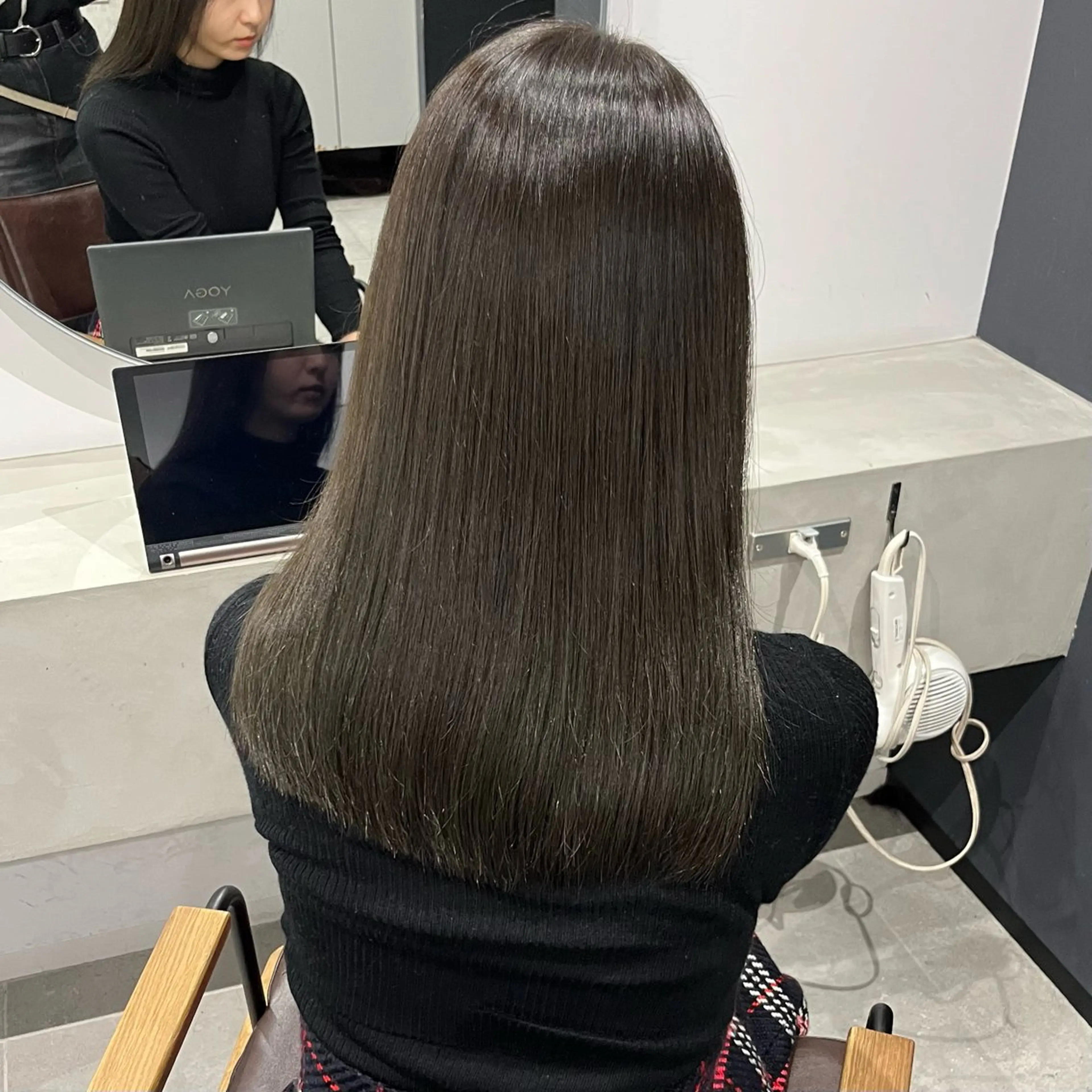 ロング カラー グレージュ オリーブグレージュ オリーブグレー emma所属・RINA 韓国ヘア/半個室のヘアスタイル