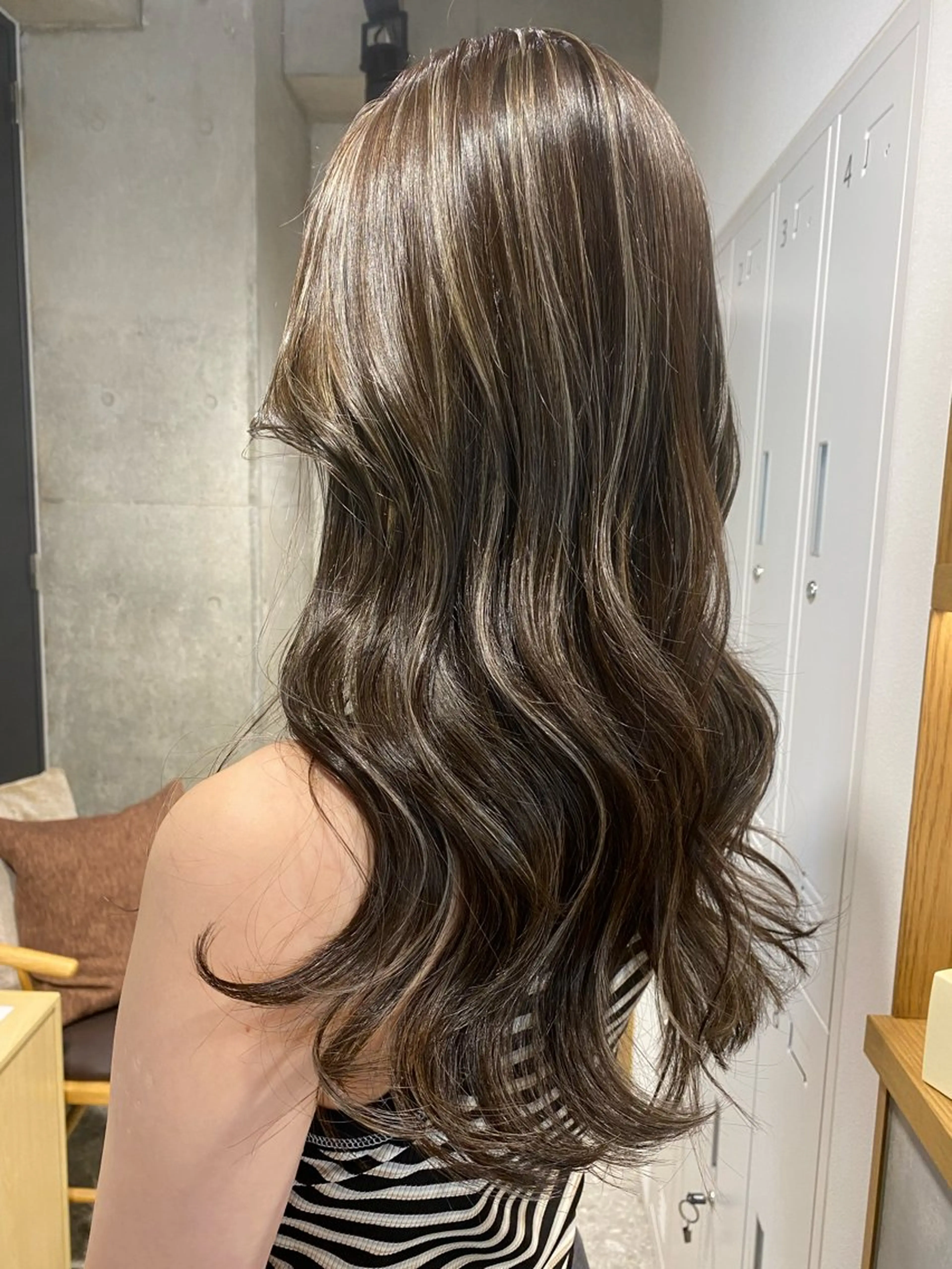 ロング ハイライト ヘアカラー 🌼透明感カラー ✳︎eri🌼のヘアスタイル