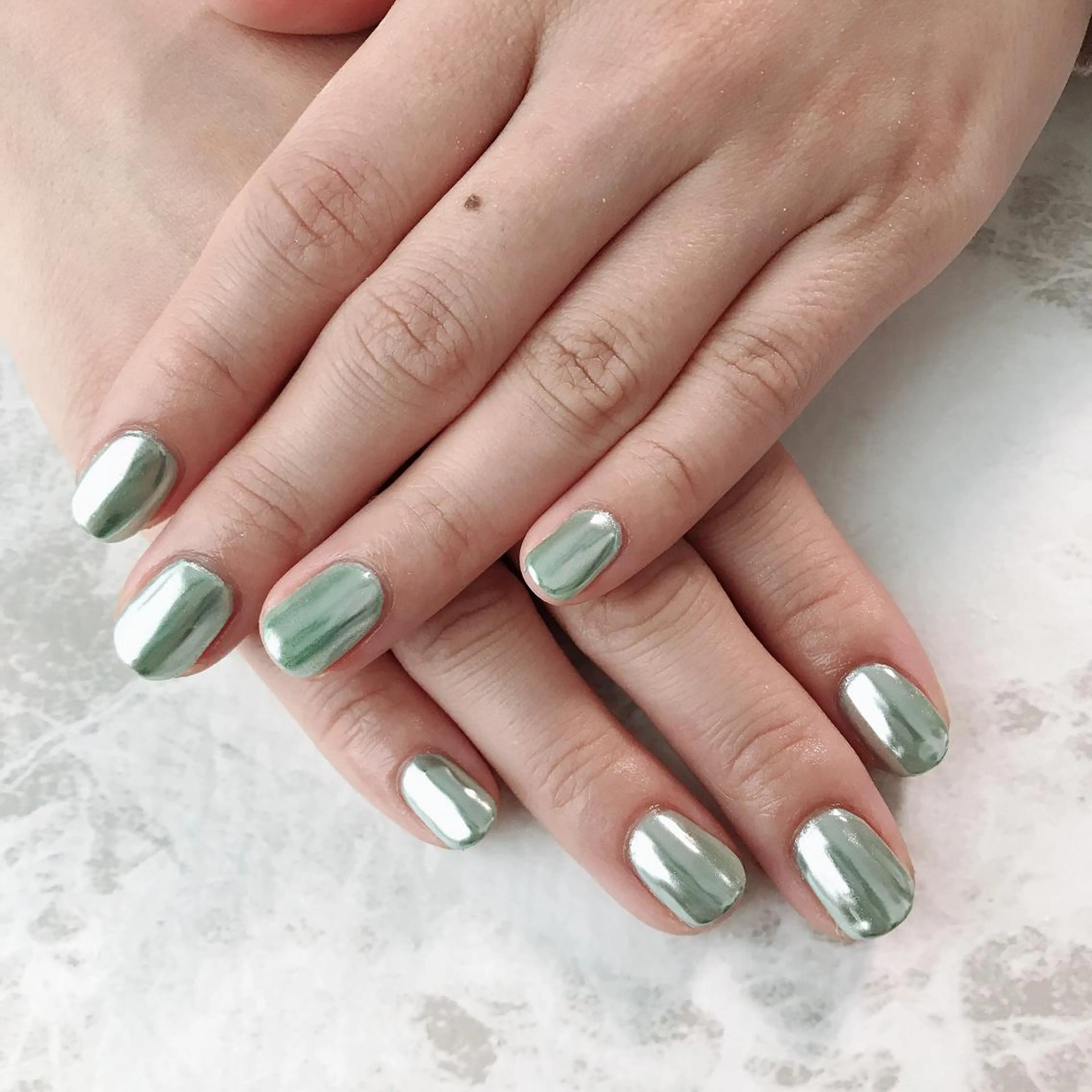 ネイル ミラーネイル sereha nailのネイルデザイン