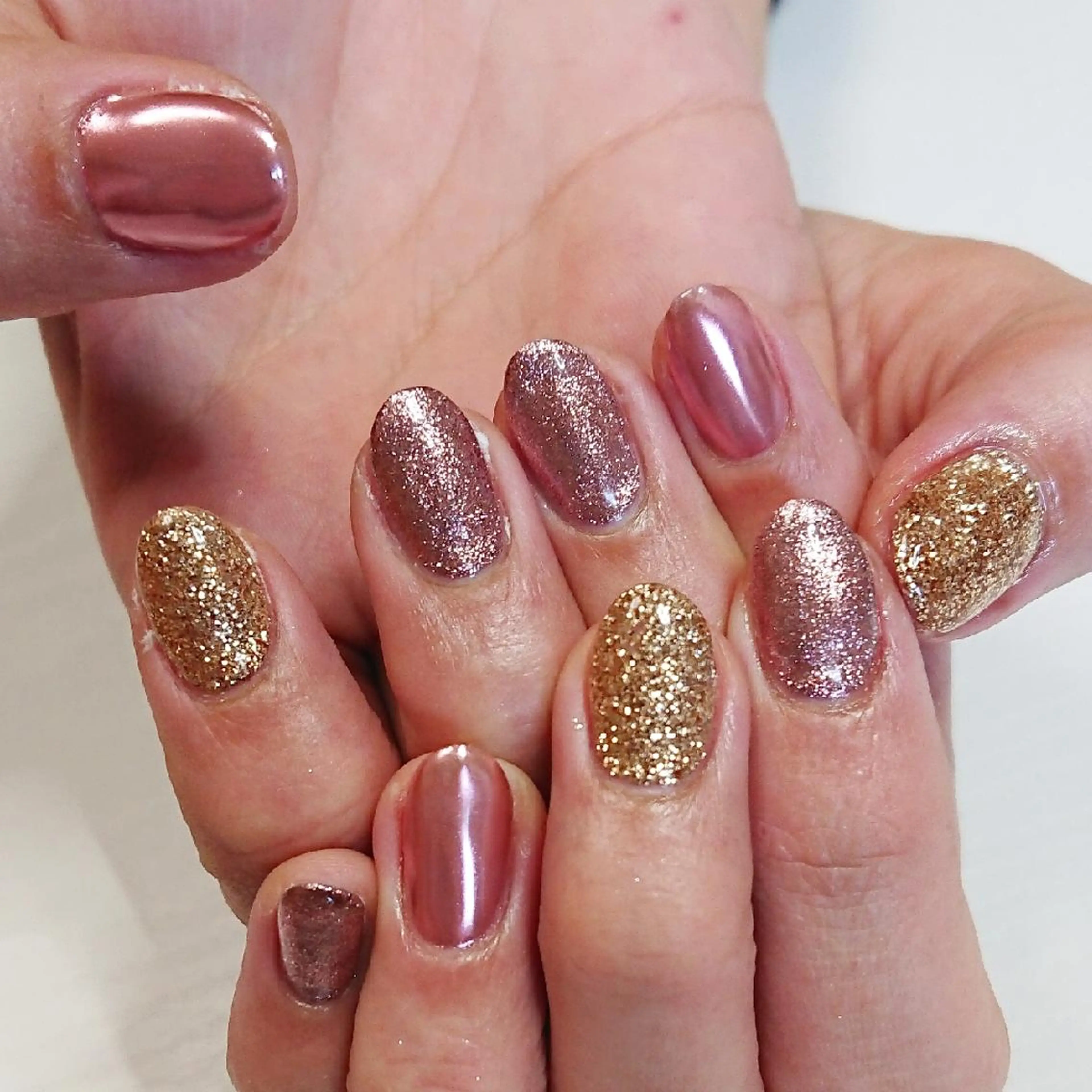 ネイル ゴージャス ラメ(グリッター) ミラーネイル ハンドネイル Lilith Nailのネイルデザイン