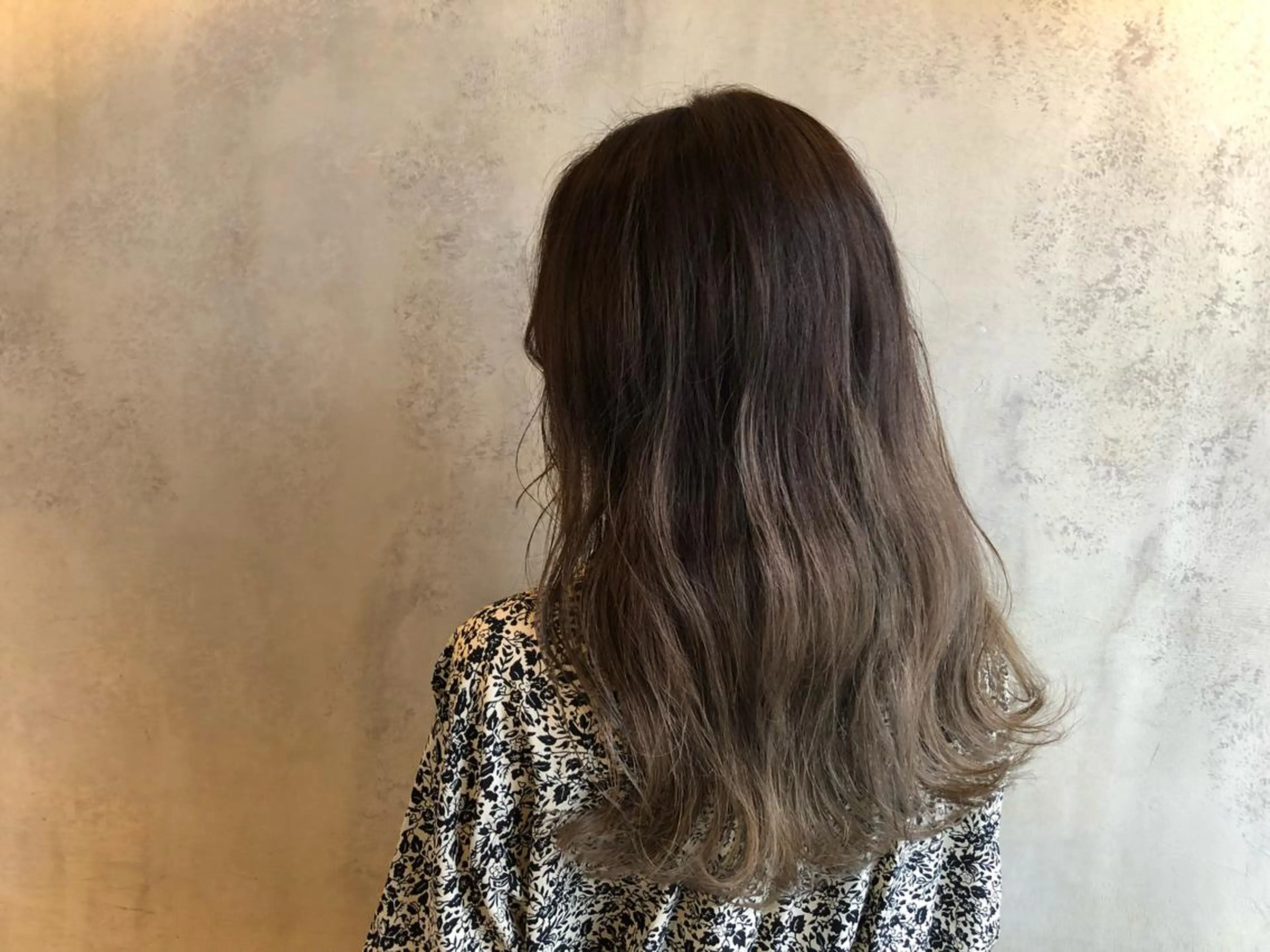 ロング カラー ベージュカラー グラデーションカラー Jewel  Box東梅田所属・髪質改善サロン 梅田/ヨナミネのヘアスタイル