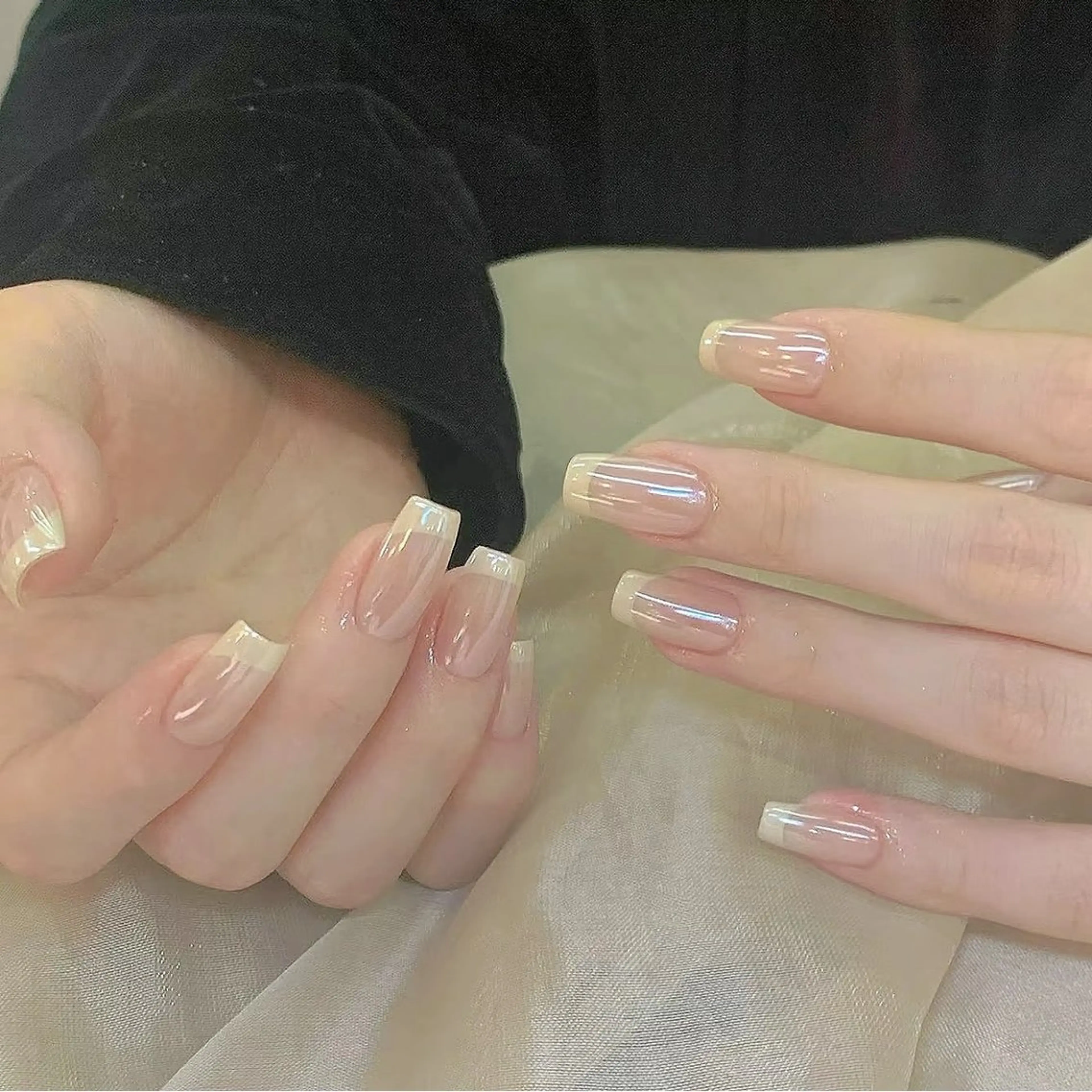 ネイル オーロラネイル ハンドネイル H3 Nail Tsuki🦋💙のネイルデザイン