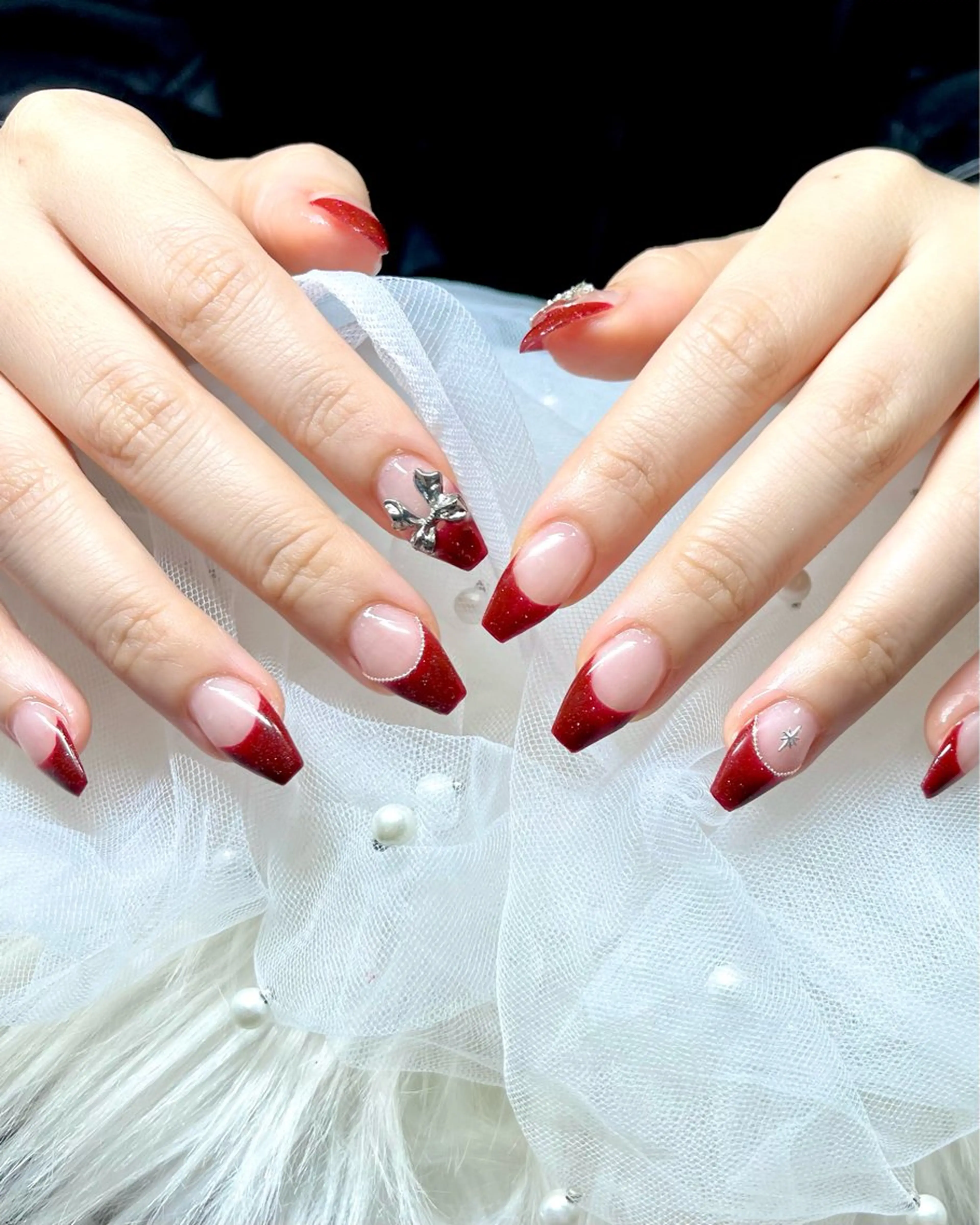 ネイル フレンチネイル ラメ(グリッター) ハンドネイル fox. nail__sakiのネイルデザイン