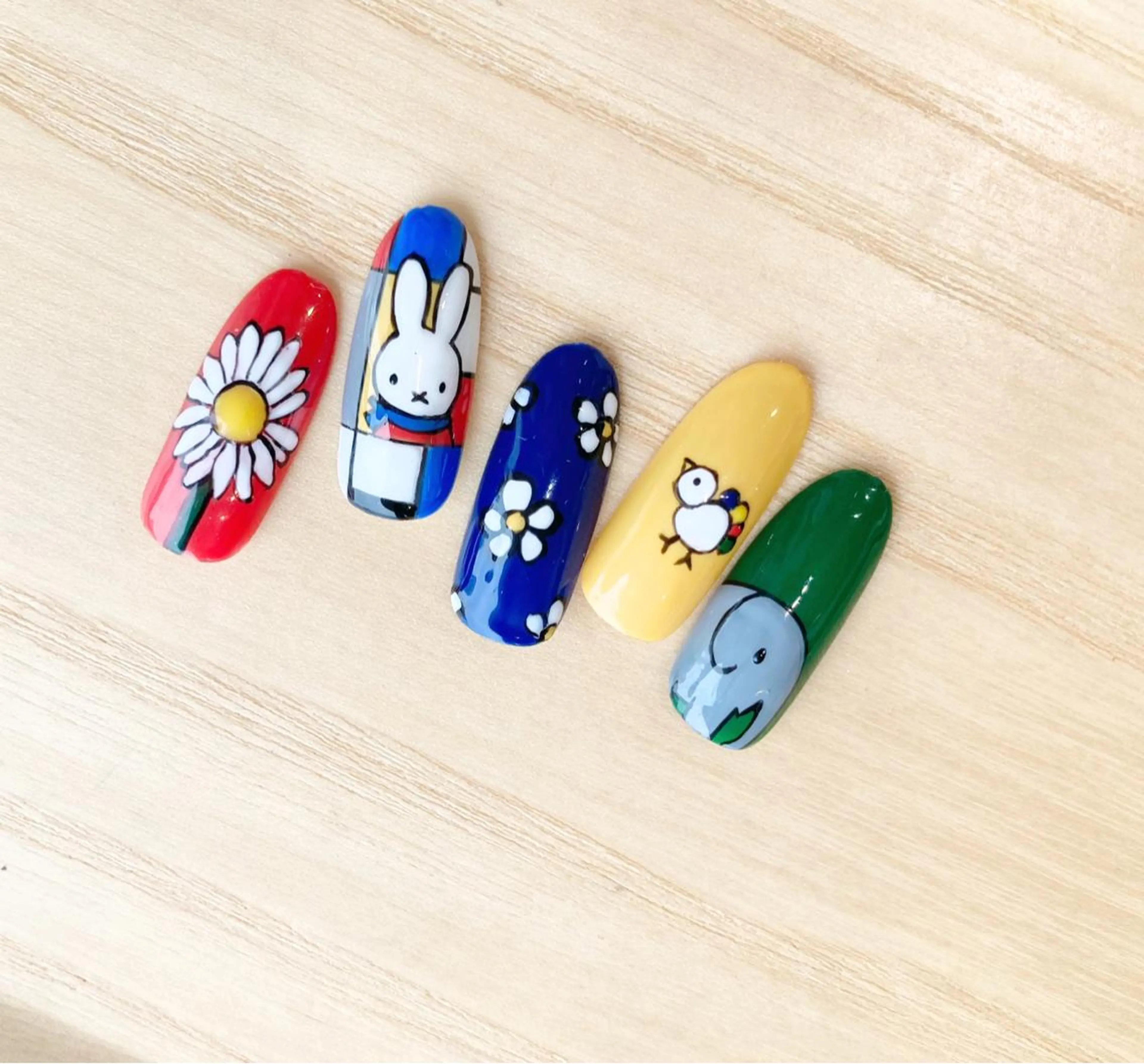 ネイル eni. by michのネイルデザイン