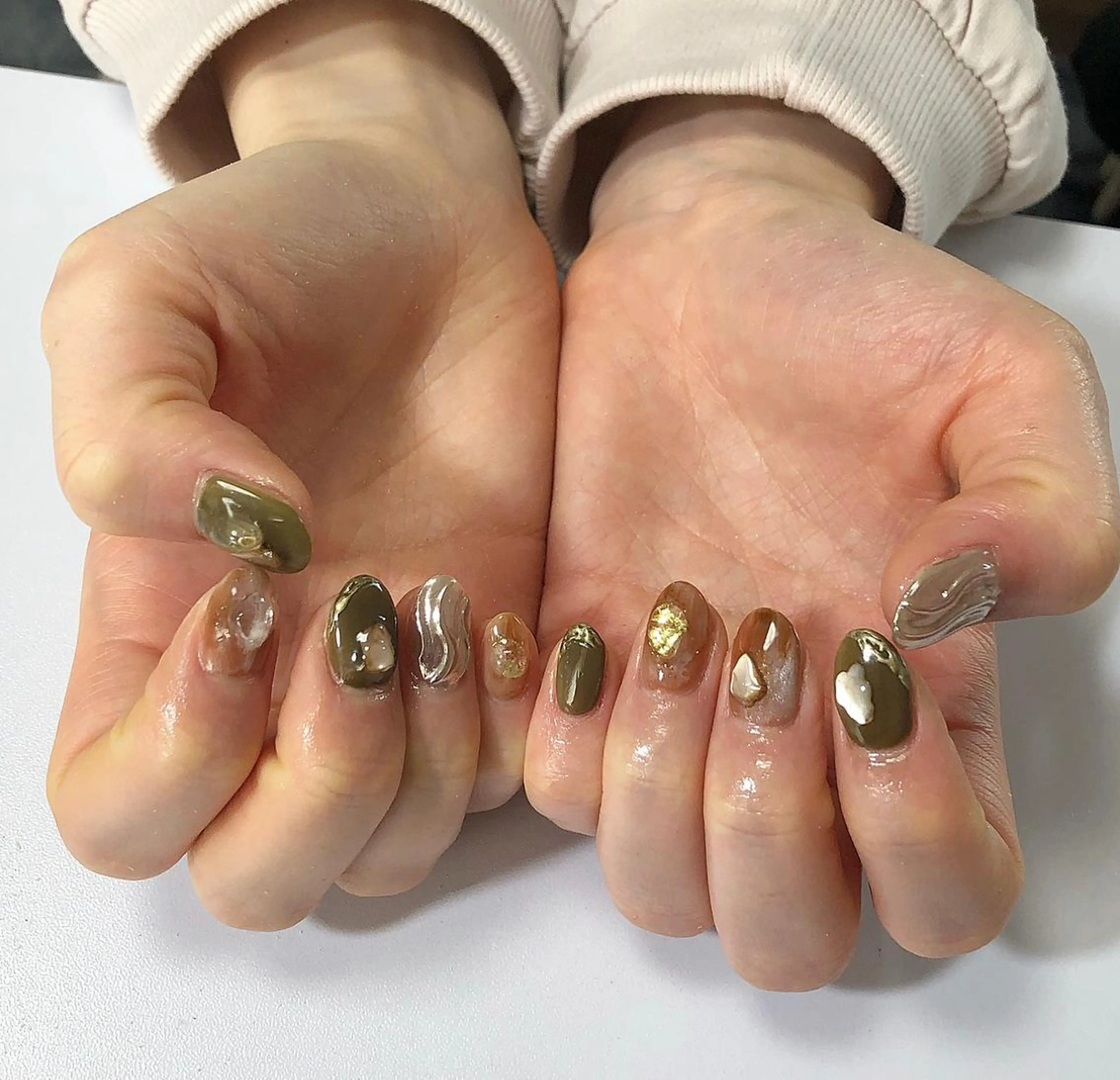 ネイル ハンドネイル émus nail Mamiのネイルデザイン