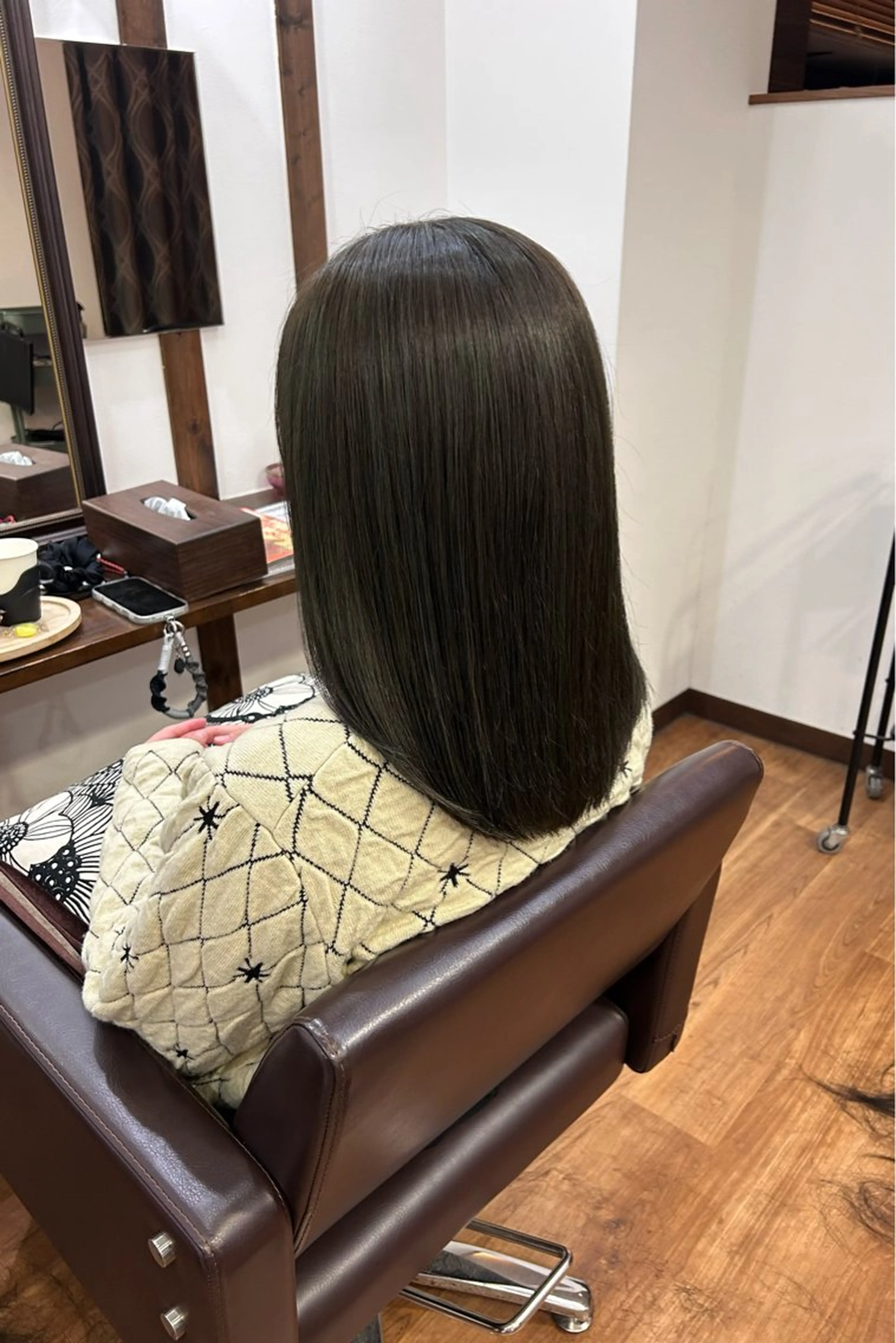 ミディアム カラー flower所属・原田 歩実のヘアスタイル