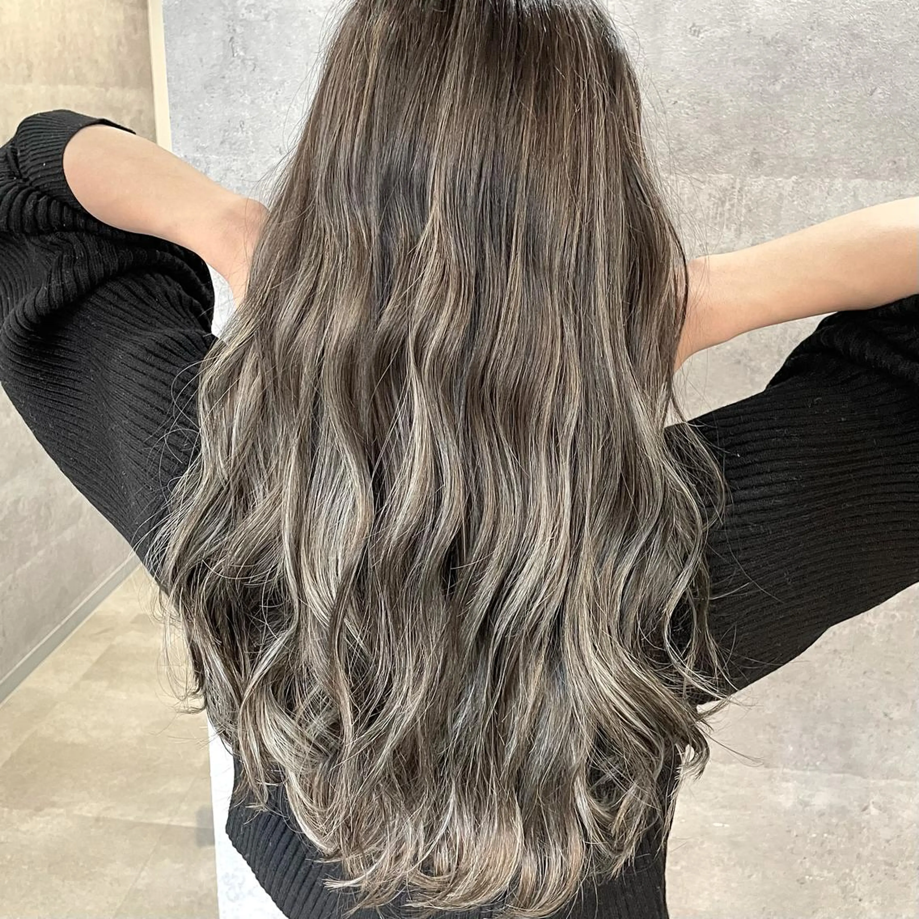 ロング カラー ハイライトカラー ハイライト MiL所属・✨ハイトーン✨ 濱田知孝のヘアスタイル