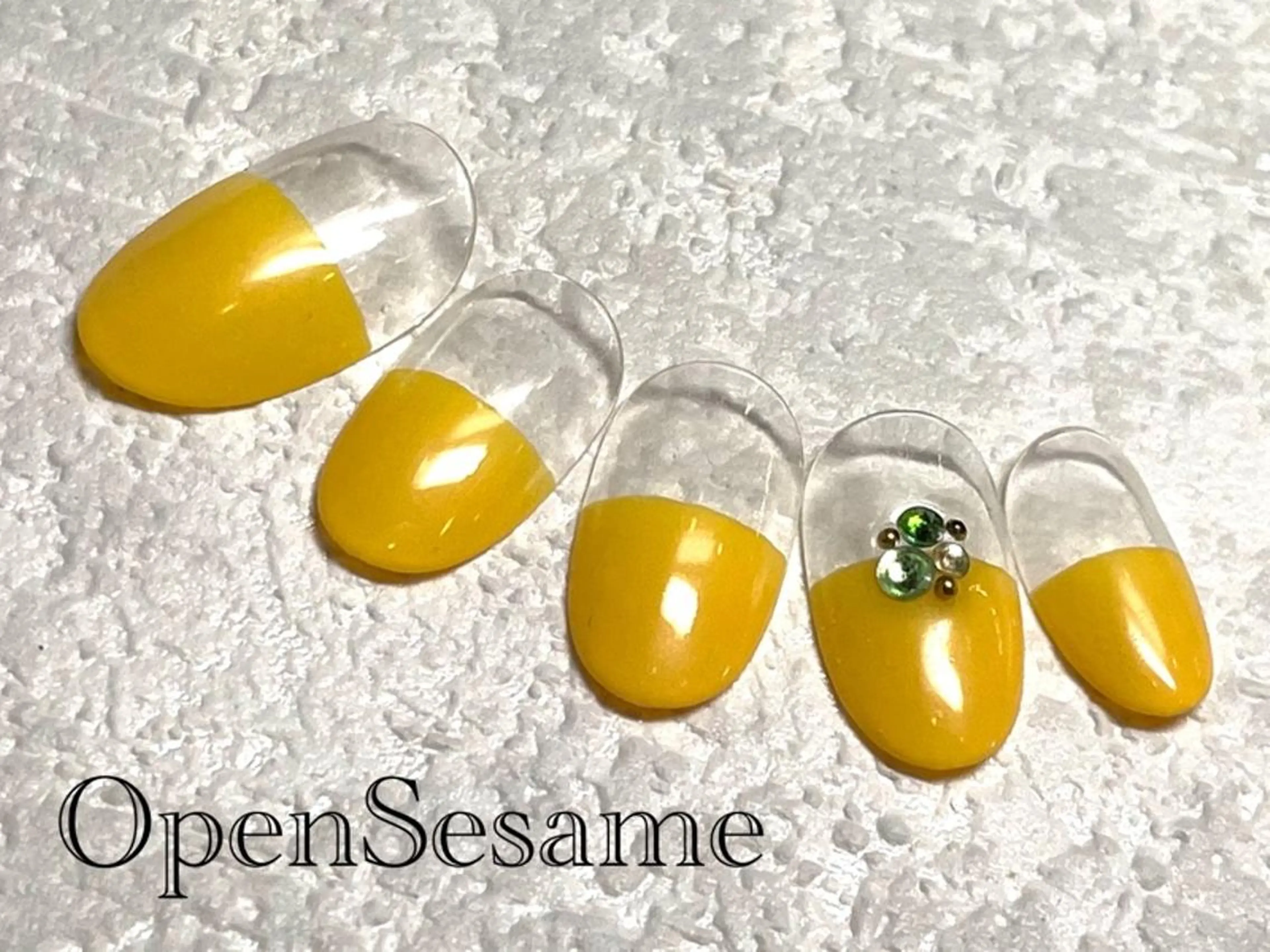 ネイル 遠藤 志乃のネイルデザイン