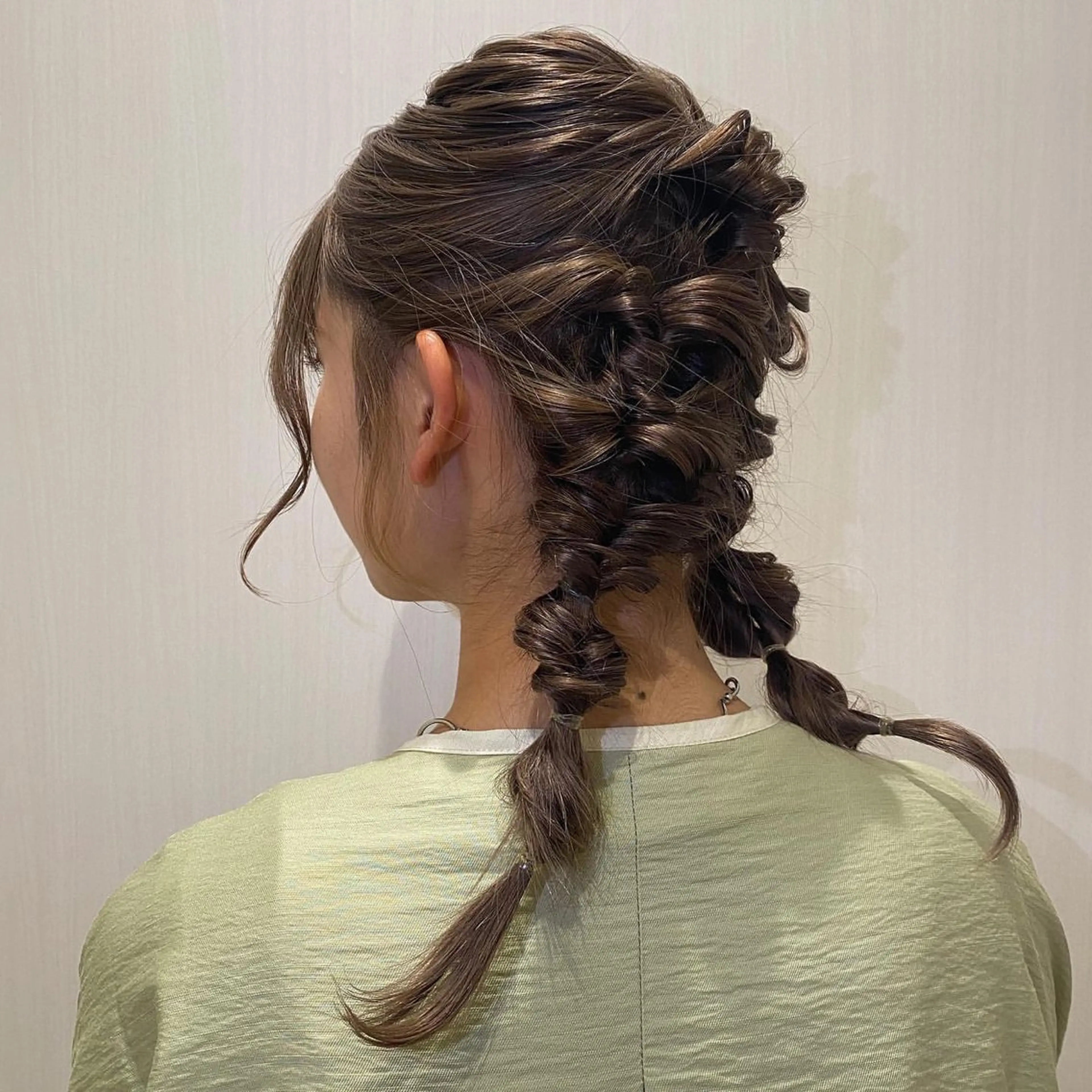 ヘアアレンジ 綾香 /透明感カラーのヘアスタイル