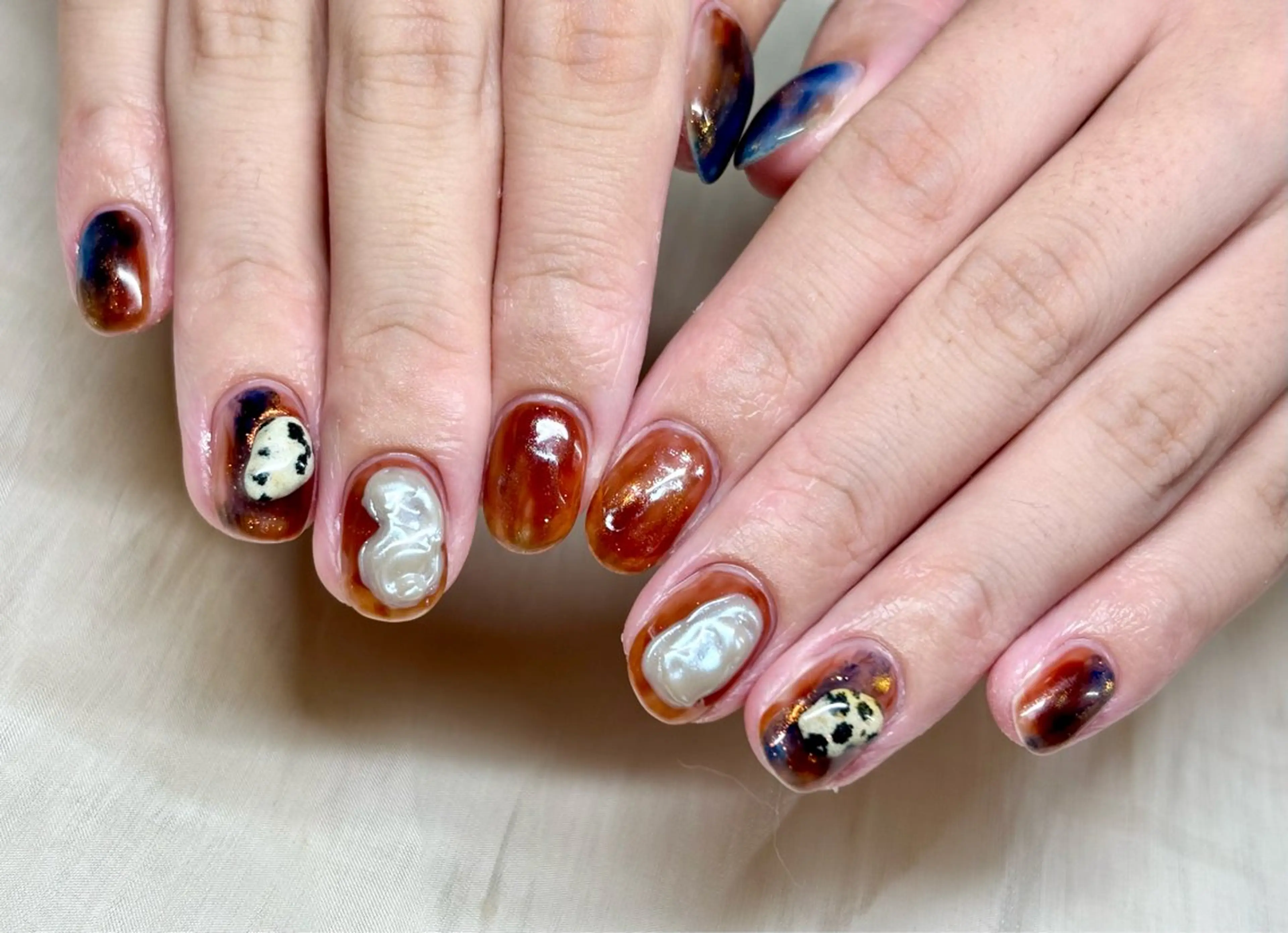 ネイル ニュアンスネイル ハンドネイル ハンドケア N.KIRARI hanaのネイルデザイン