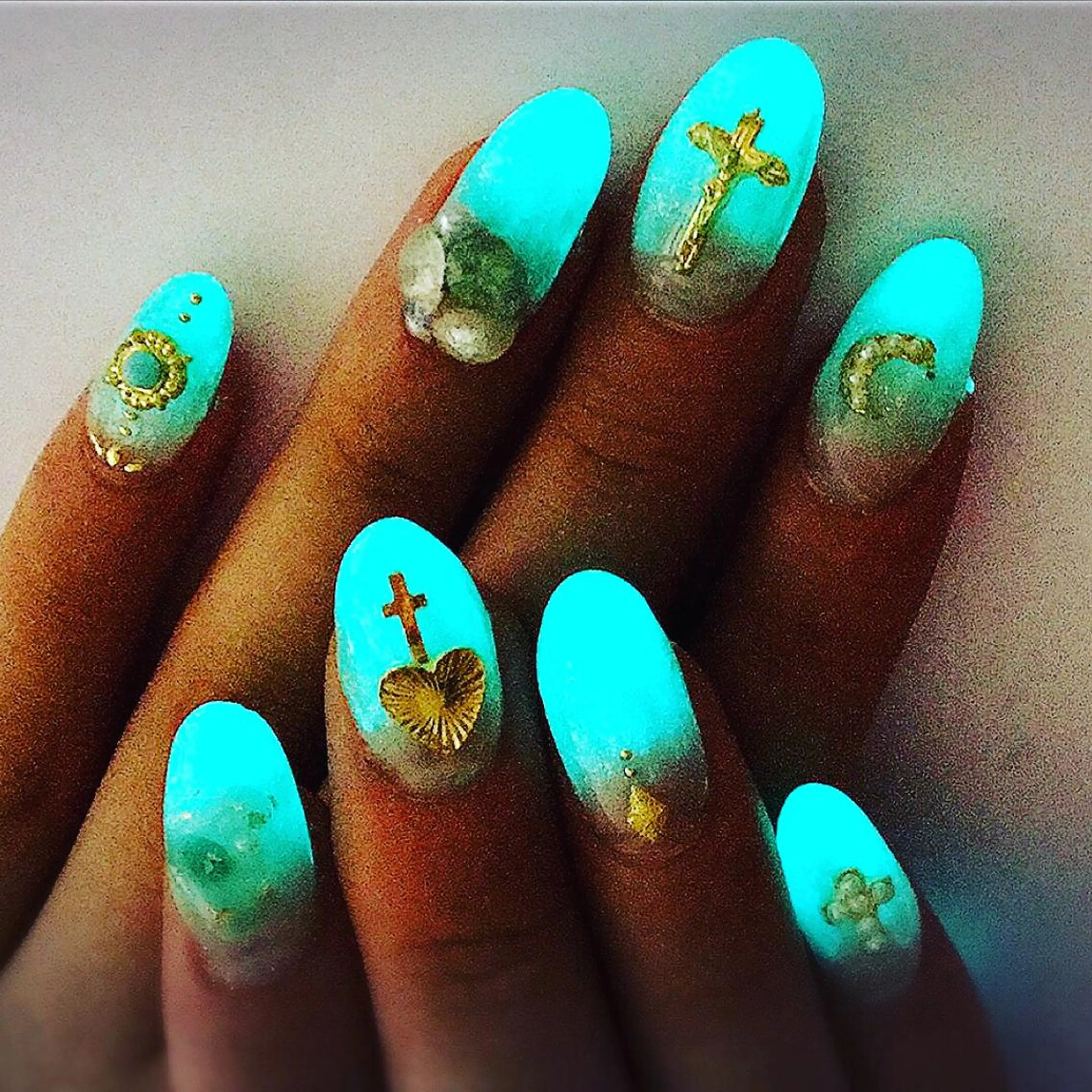 カラー ネイル NAILSGOGO shibuyaのネイルデザイン