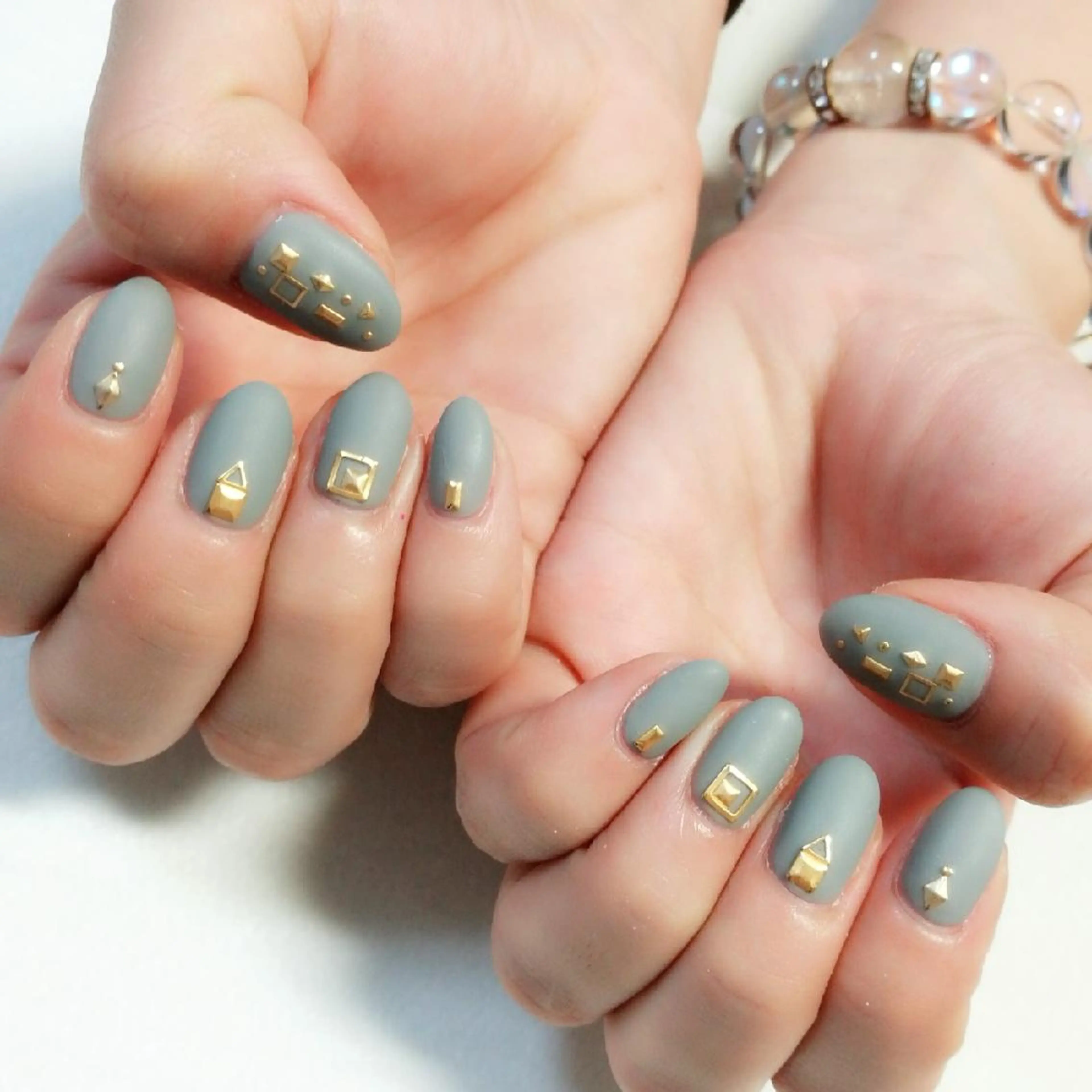 ネイル VIOLUS所属・VIOLUS 関目のネイルデザイン