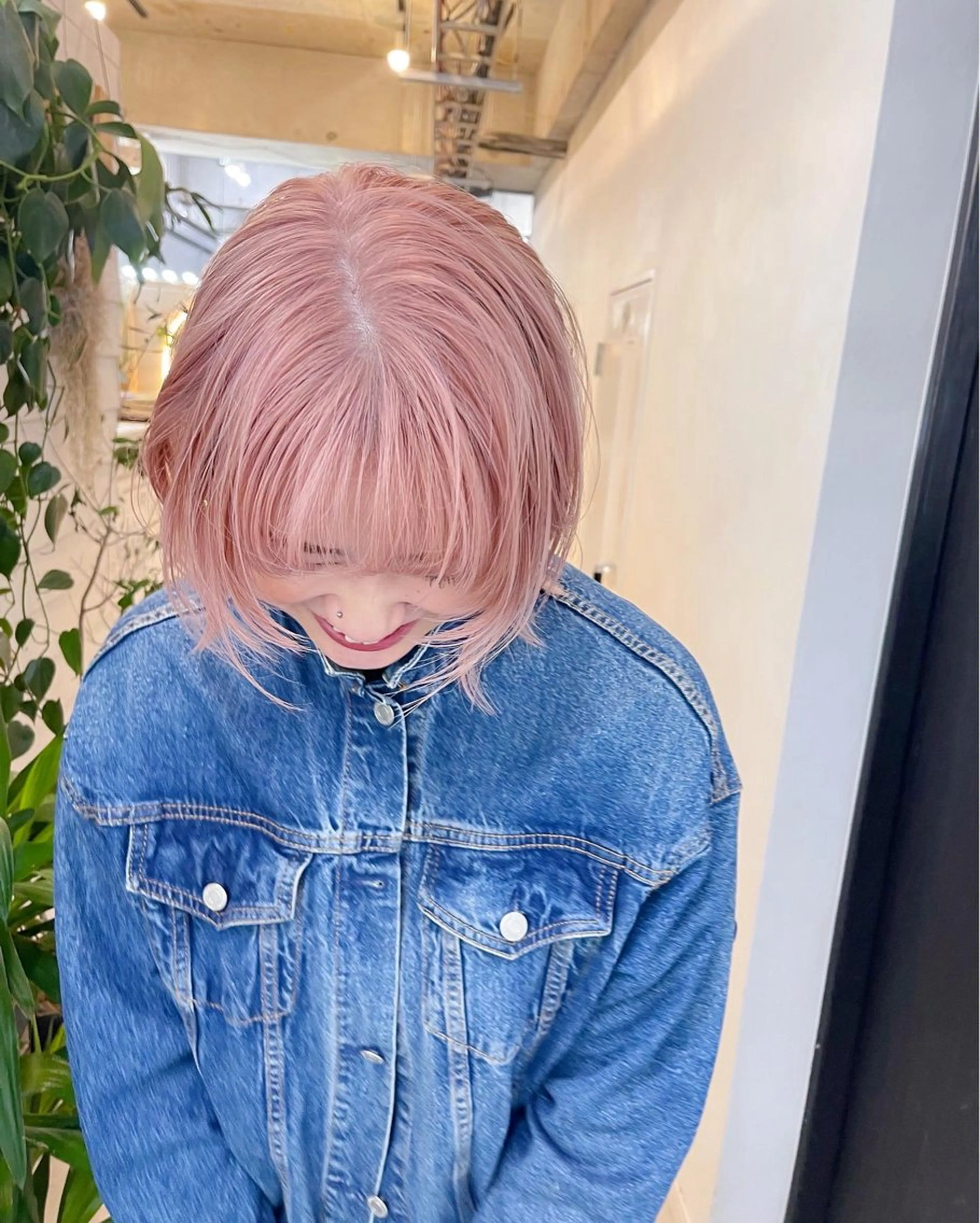 ミディアム カラー ハイトーンカラー ピンクカラー ボブ ヘアカラー トリートメント AiM 大名　似合わせカットのヘアスタイル