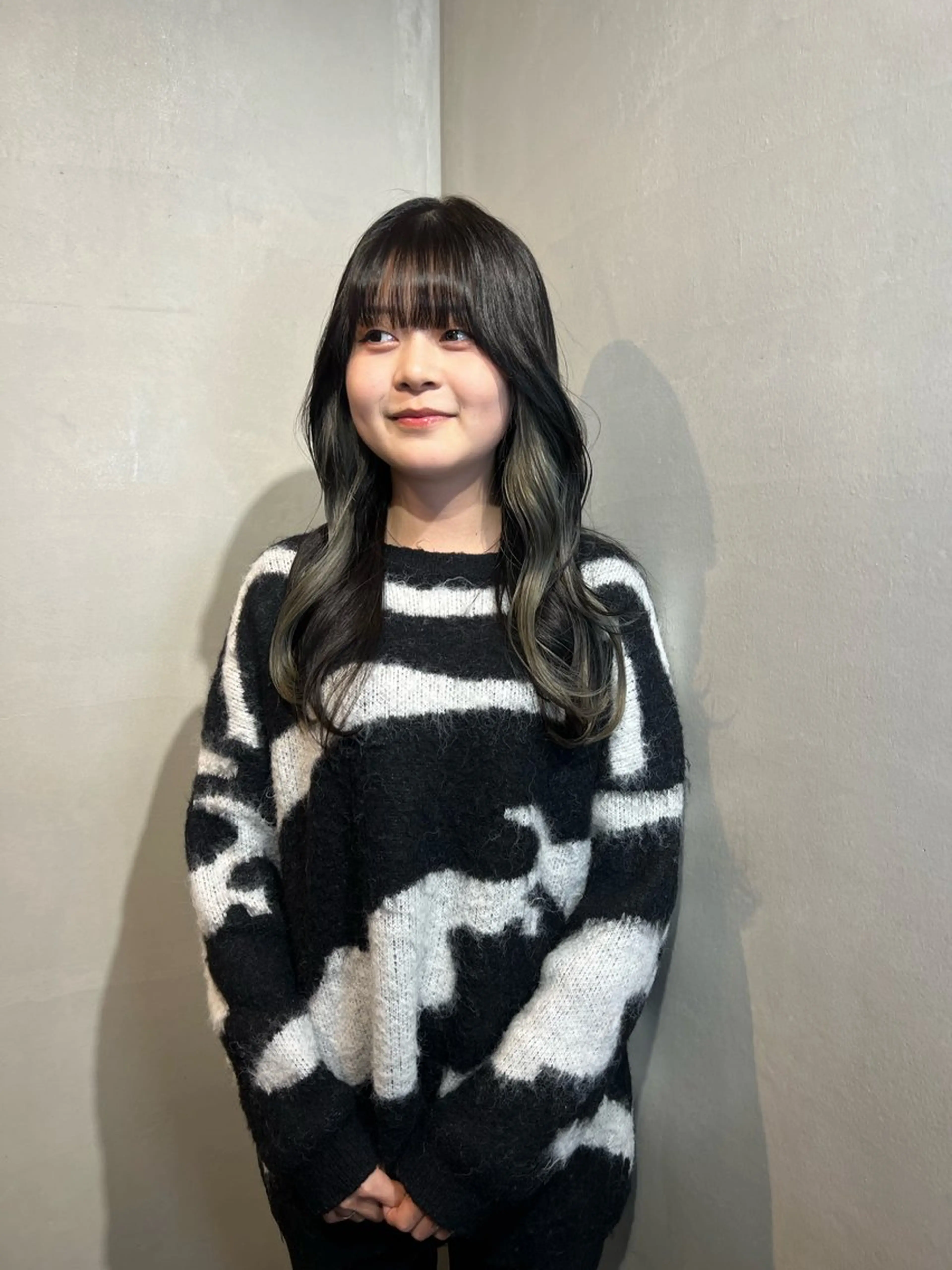 セミロング カラー カット ヘアカラー トリートメント Aya/四条烏丸/ インナーカラーのヘアスタイル