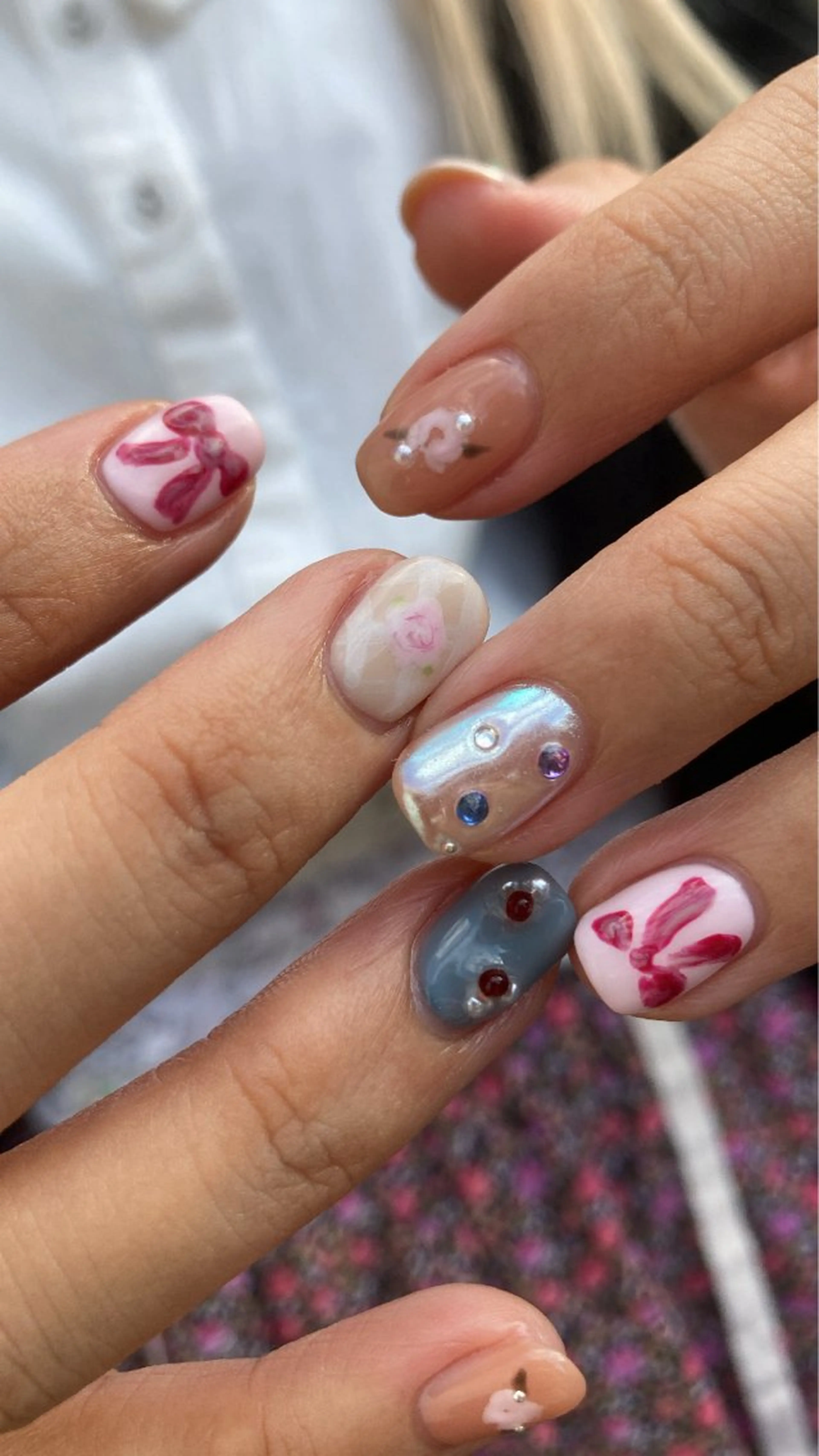 ネイル nailsalon　hue所属・小山 羽奈のネイルデザイン