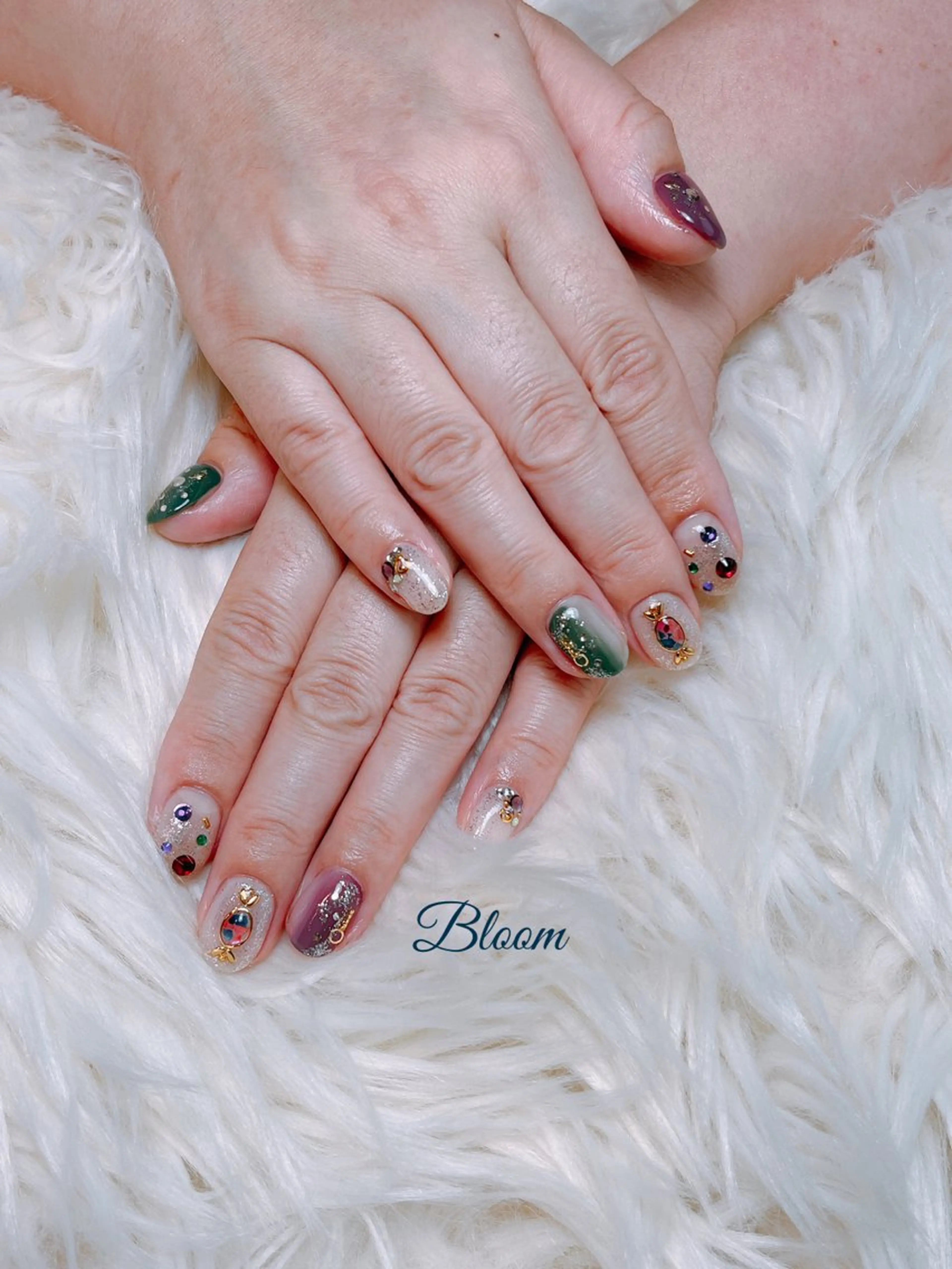 ネイル ジェルネイル グラデーション 持ち込み オフィスネイル シンプルネイル Bloom Nail Salonのネイルデザイン