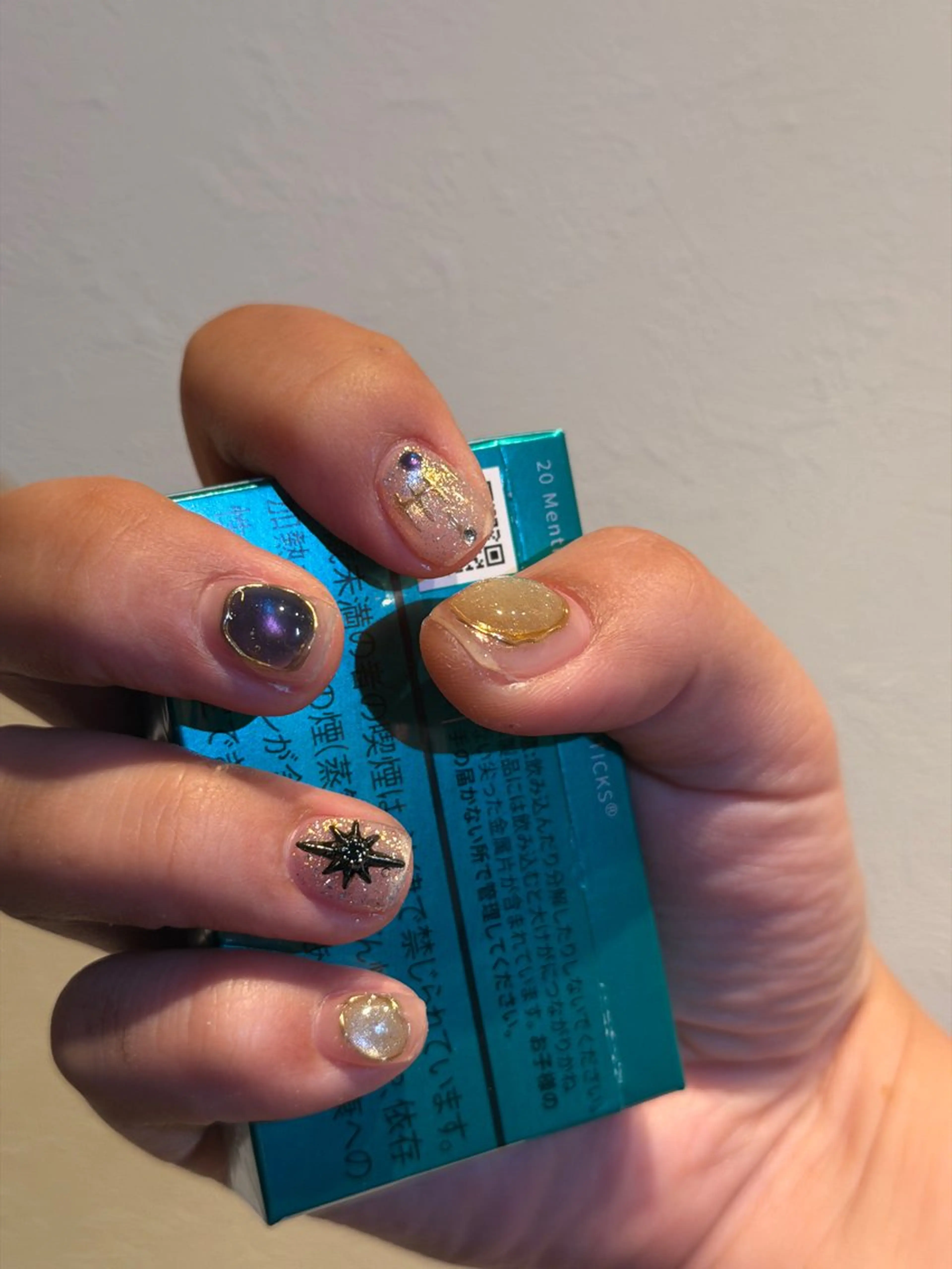 定額デザインinsネイル「オフ無し」オススメの写真