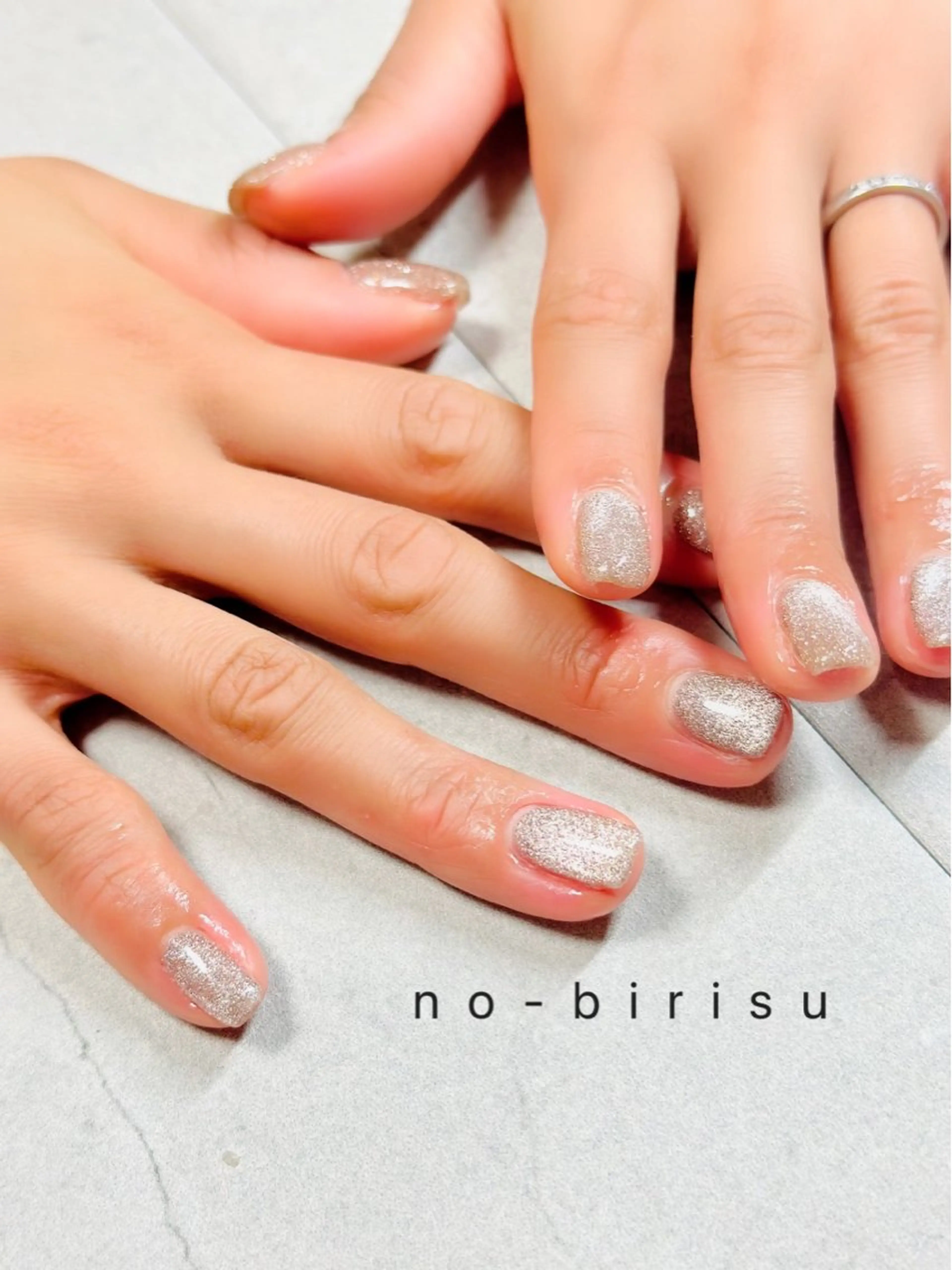 ネイル マグネットネイル ハンドネイル no-birisu nailのネイルデザイン
