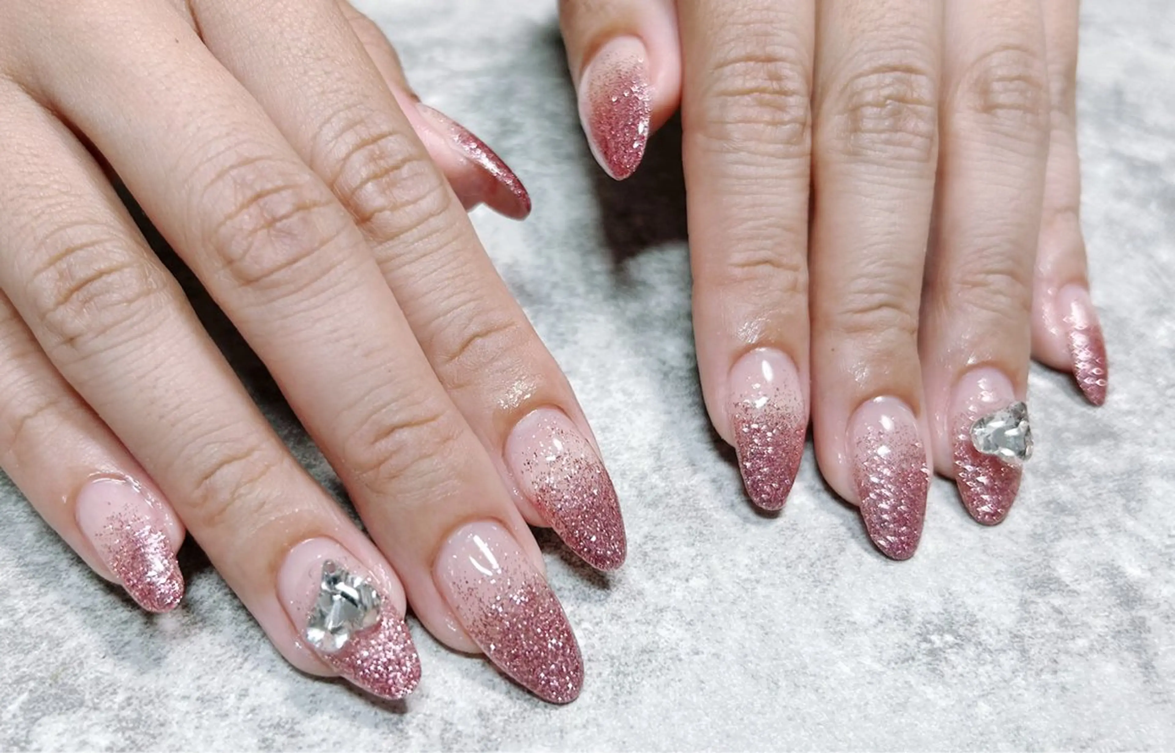 ネイル ハンドネイル Nanala. LUNAのネイルデザイン