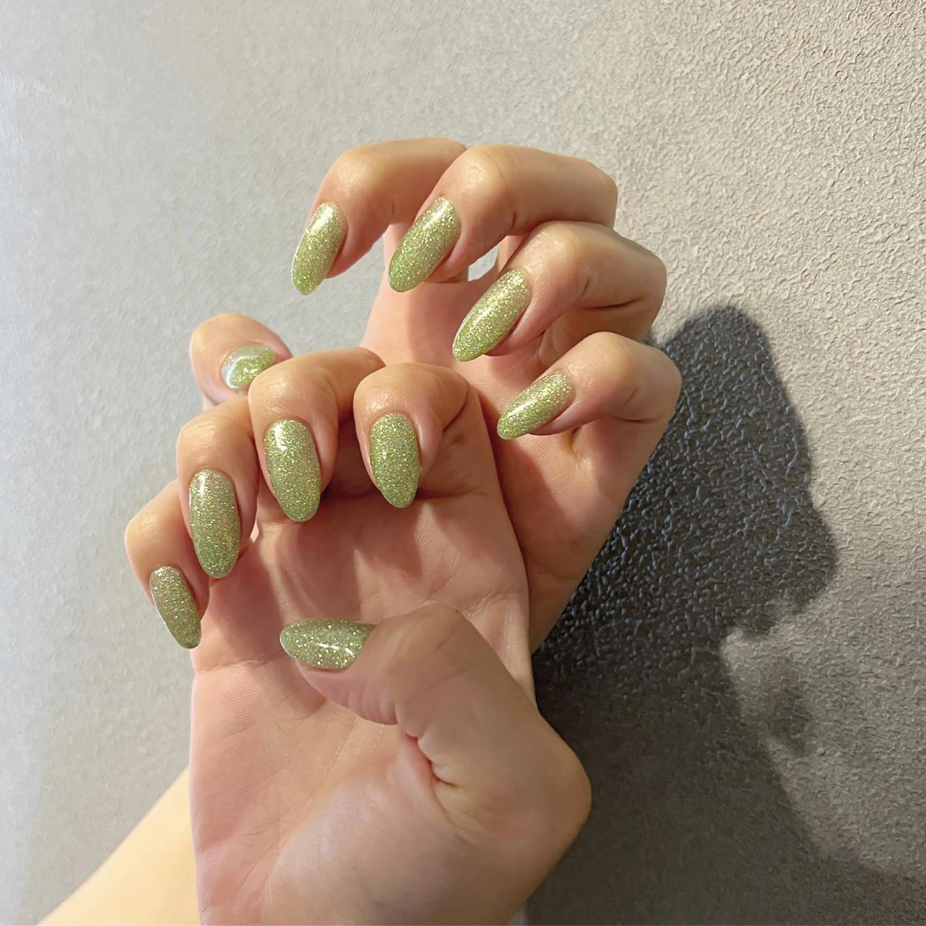 ネイル グリーン ラメ(グリッター) ワンカラーネイル ハンドネイル NailSalon who...所属・n. fumikoのネイルデザイン