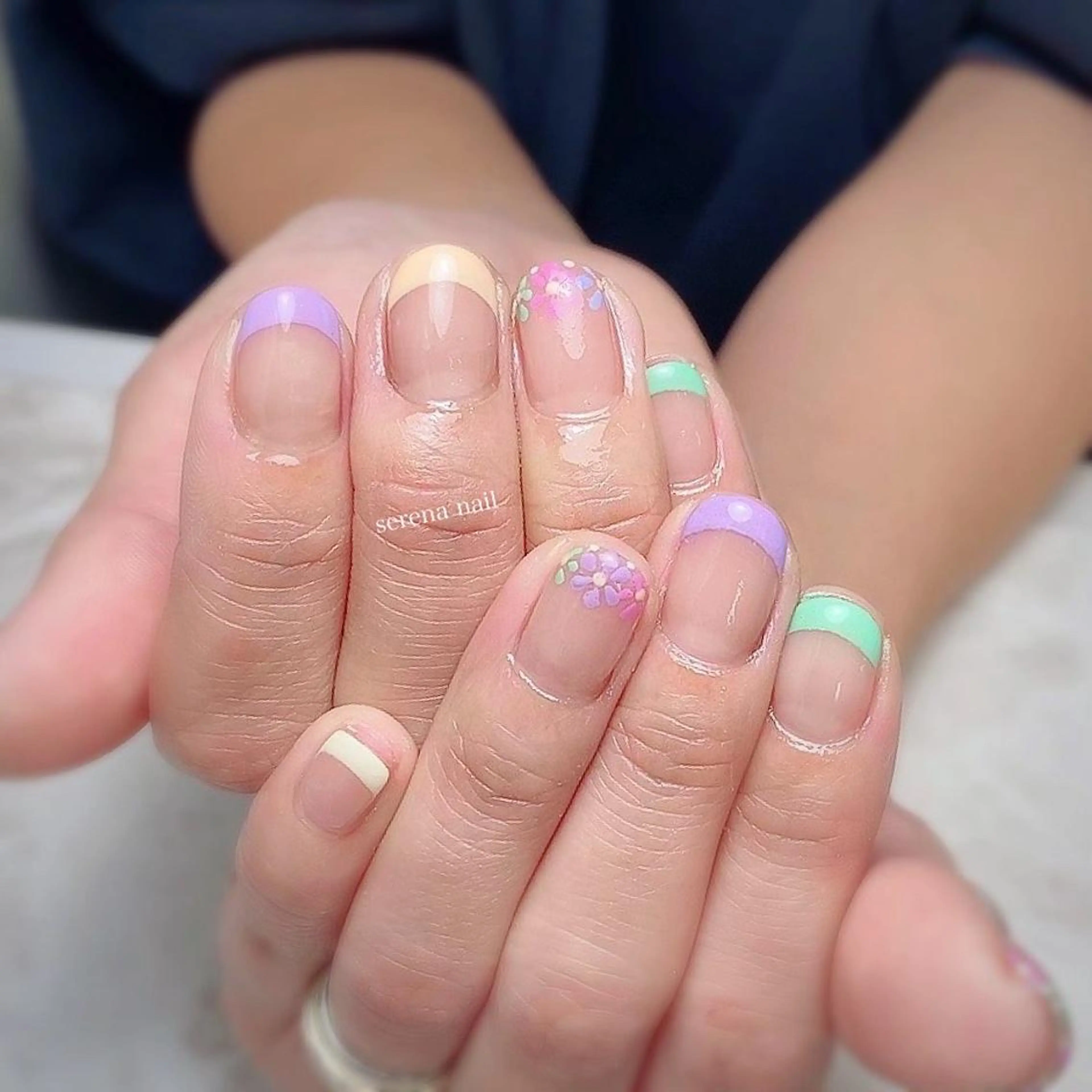 ネイル フラワーネイル フレンチネイル ハンドネイル serena nailのネイルデザイン