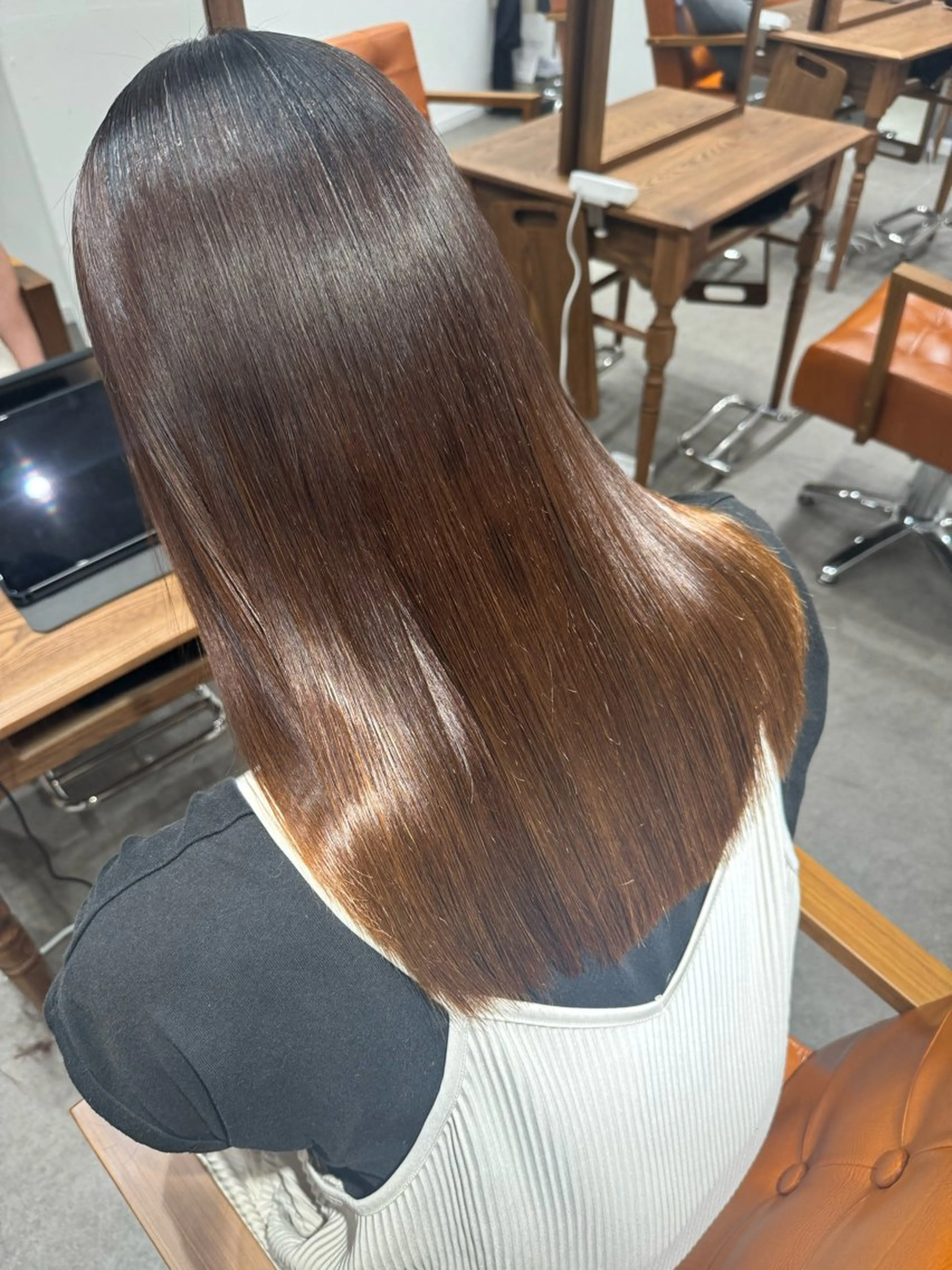 セミロング カット 縮毛矯正 トリートメント 髪質改善縮毛✨ 泉谷彪芽のヘアスタイル