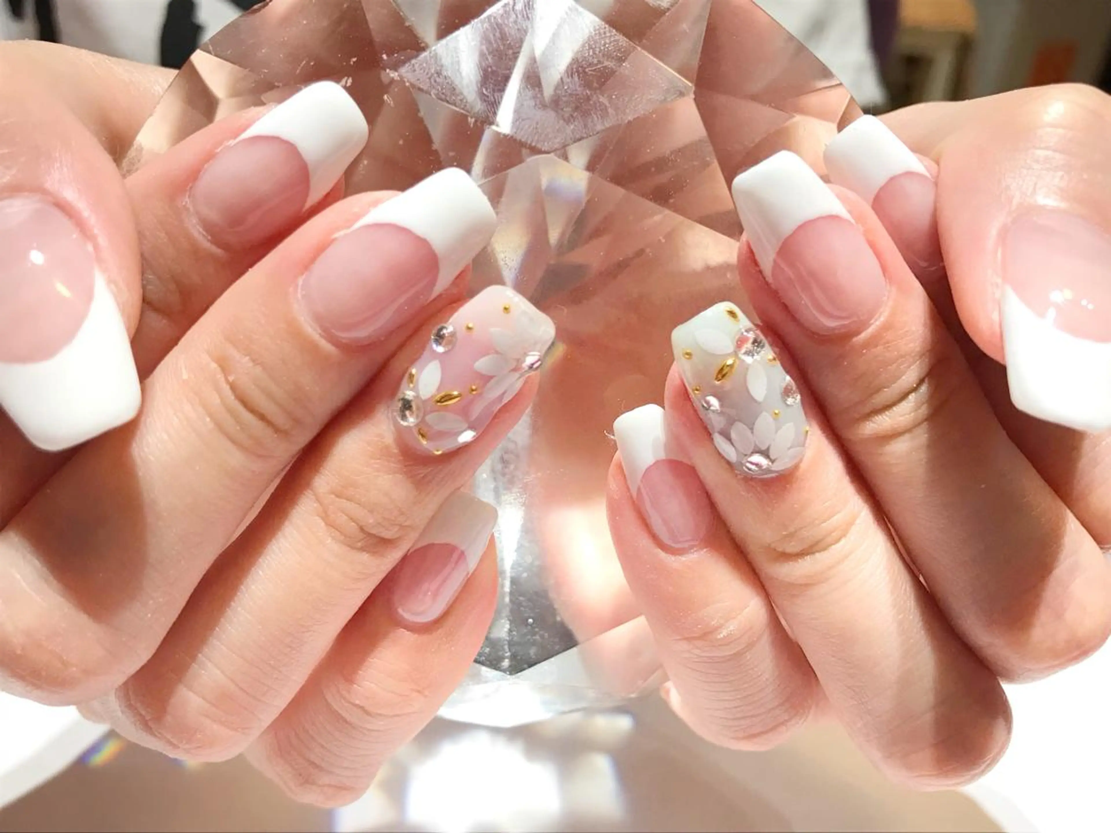 ネイル フレンチネイル 持ち込み YUN 💅のネイルデザイン