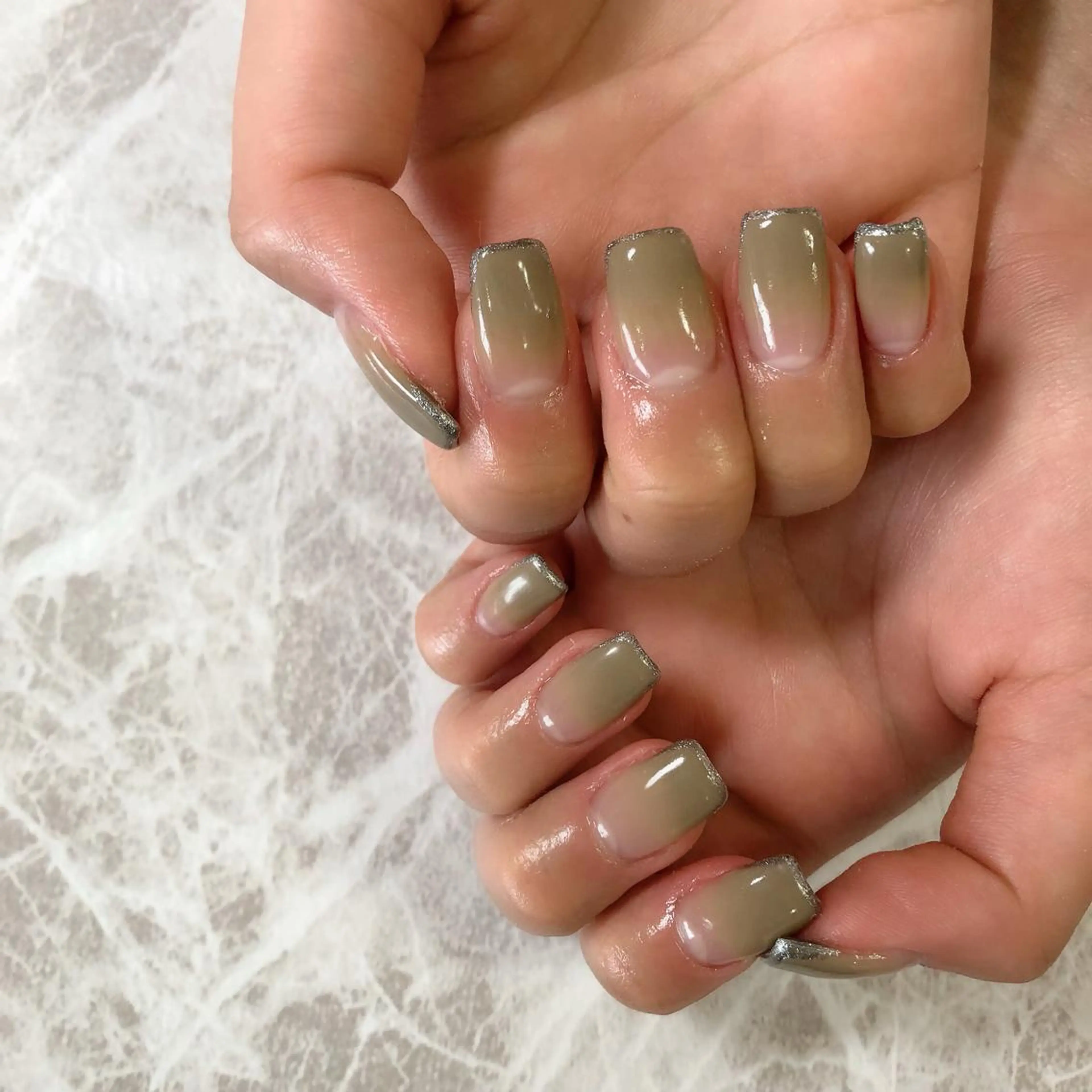 ネイル フットネイル フレンチネイル ジェルネイル ラメ(グリッター) ラメグラデーション NEO Beauty Salon所属・𝐍𝐄𝐎 𝐉𝐔𝐑𝐈のネイルデザイン