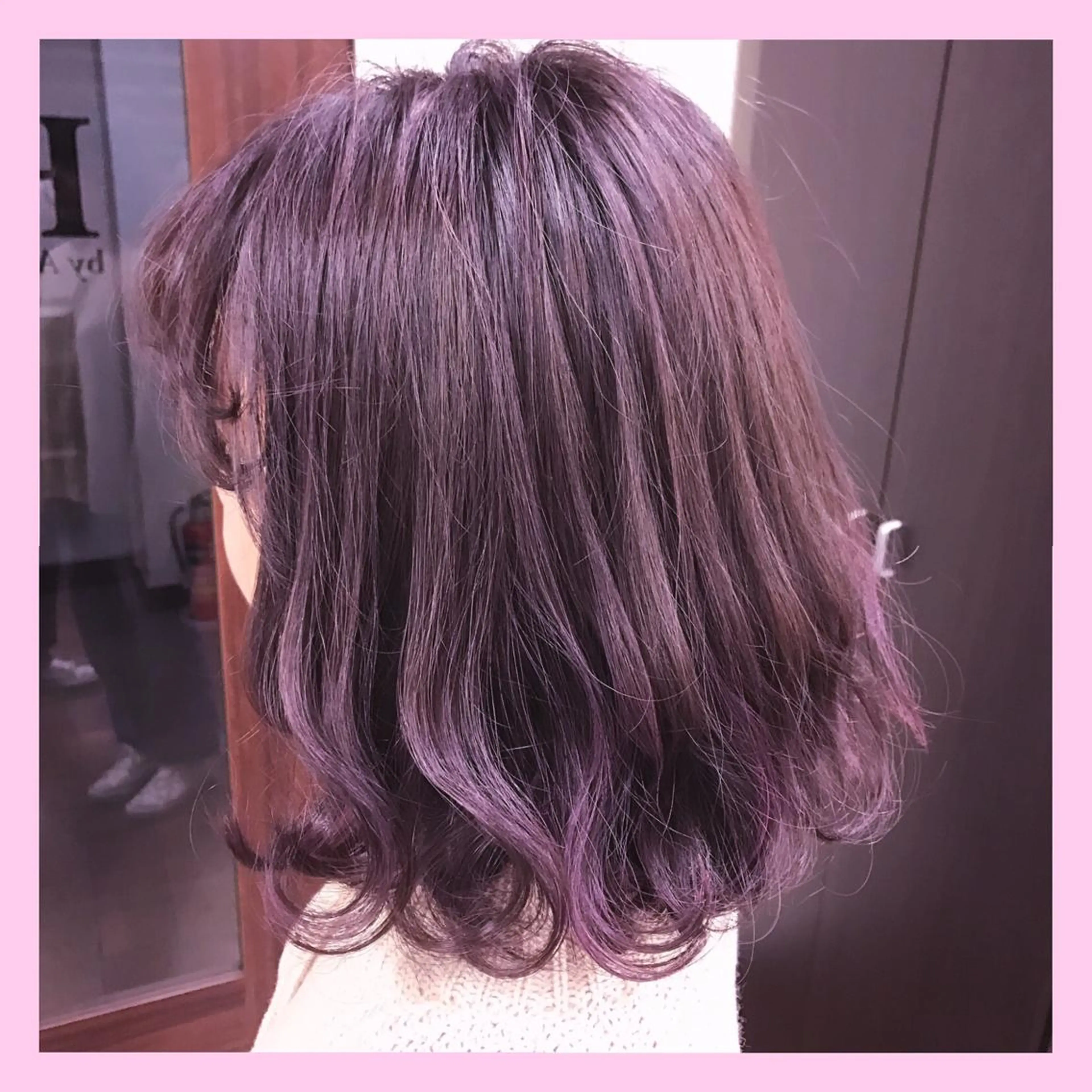 ミディアム カラー SHIN/レイヤー カット×クロスパーマのヘアスタイル