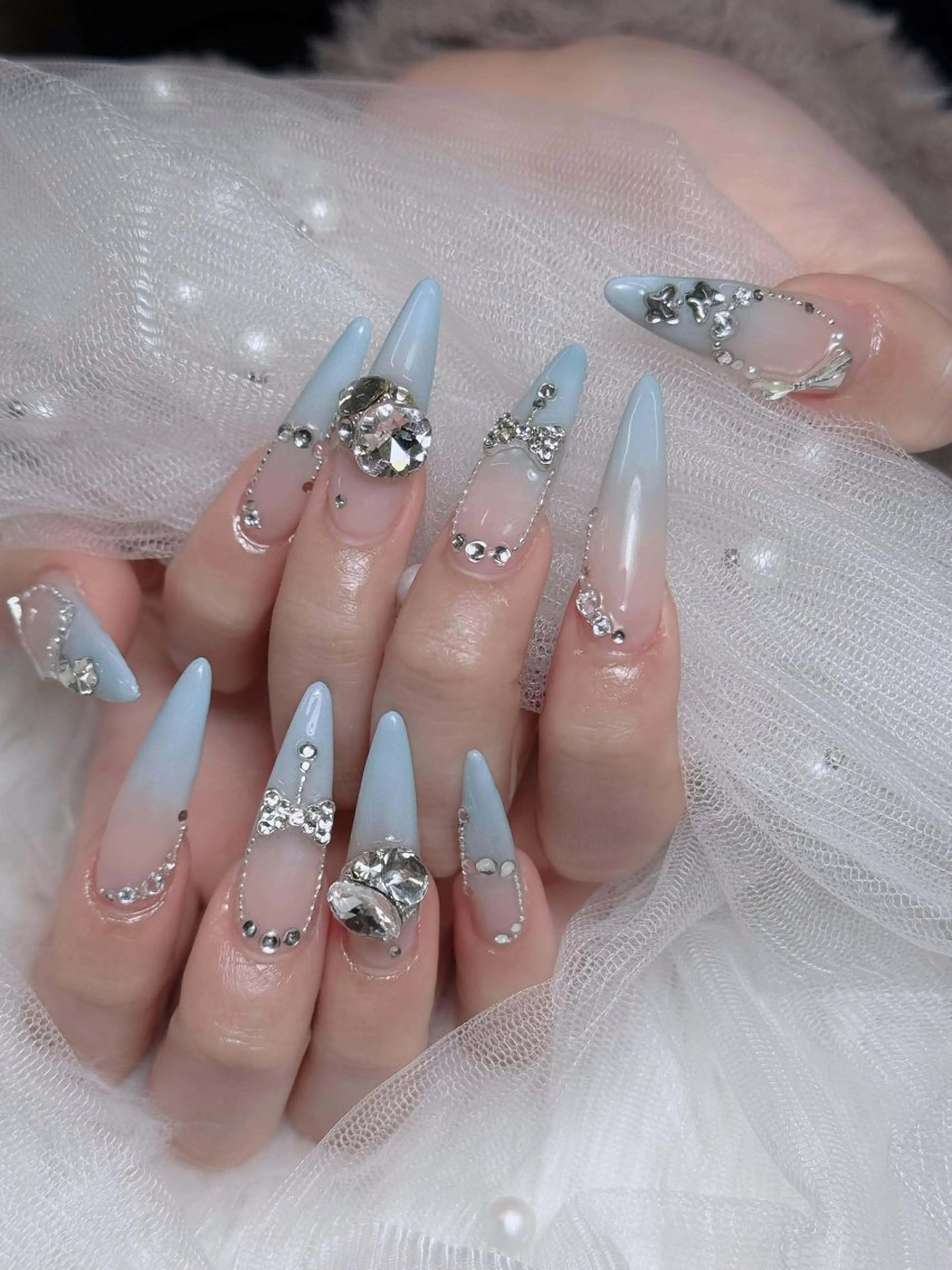 ネイル オーロラネイル チークネイル フットネイル フレンチネイル 韓国ネイル ハンドネイル Lumi Nailのネイルデザイン