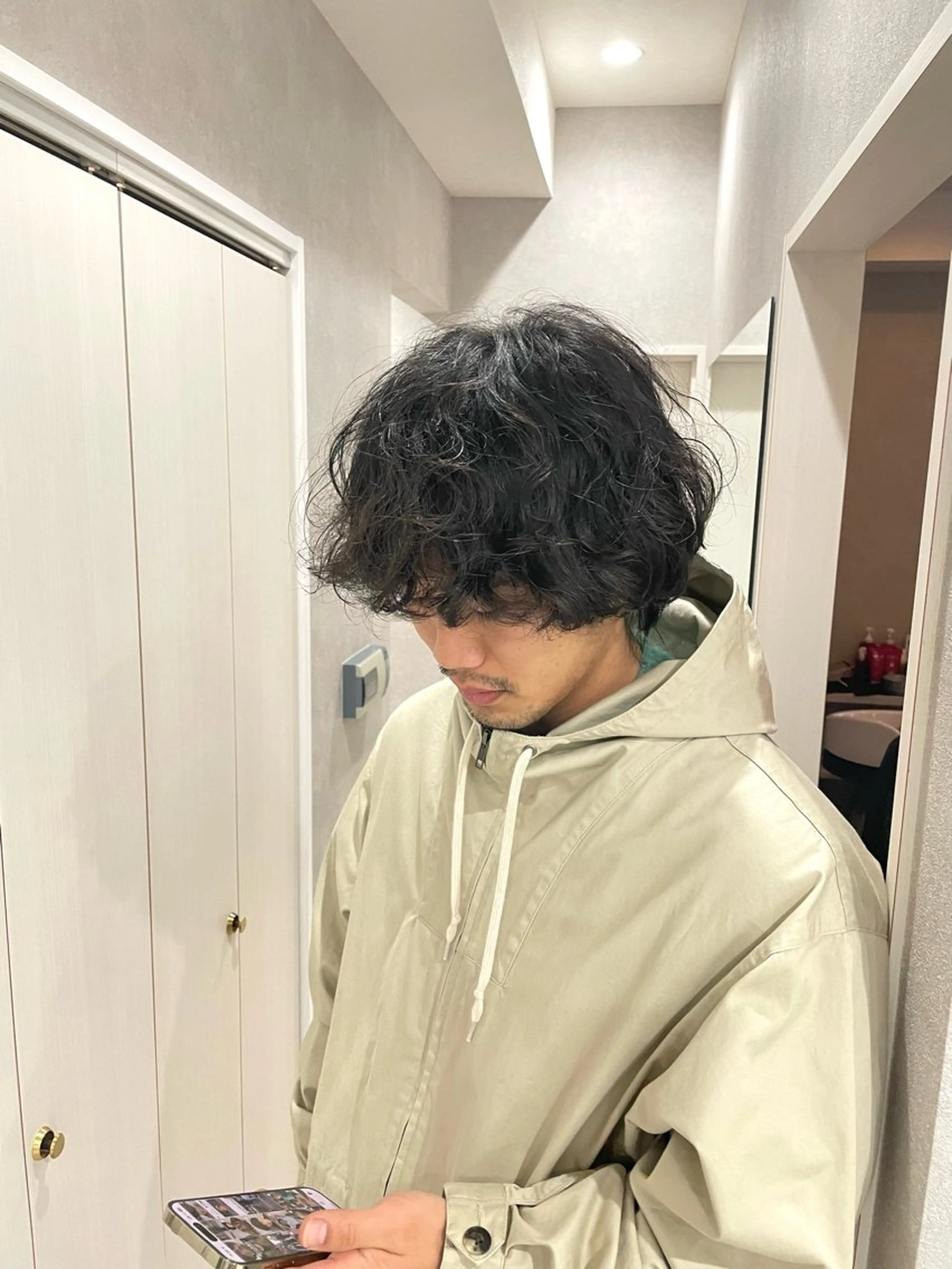 ミディアム パーマ メンズ 【東北メンズヘア1 位受賞🥇】本間祐太のヘアスタイル