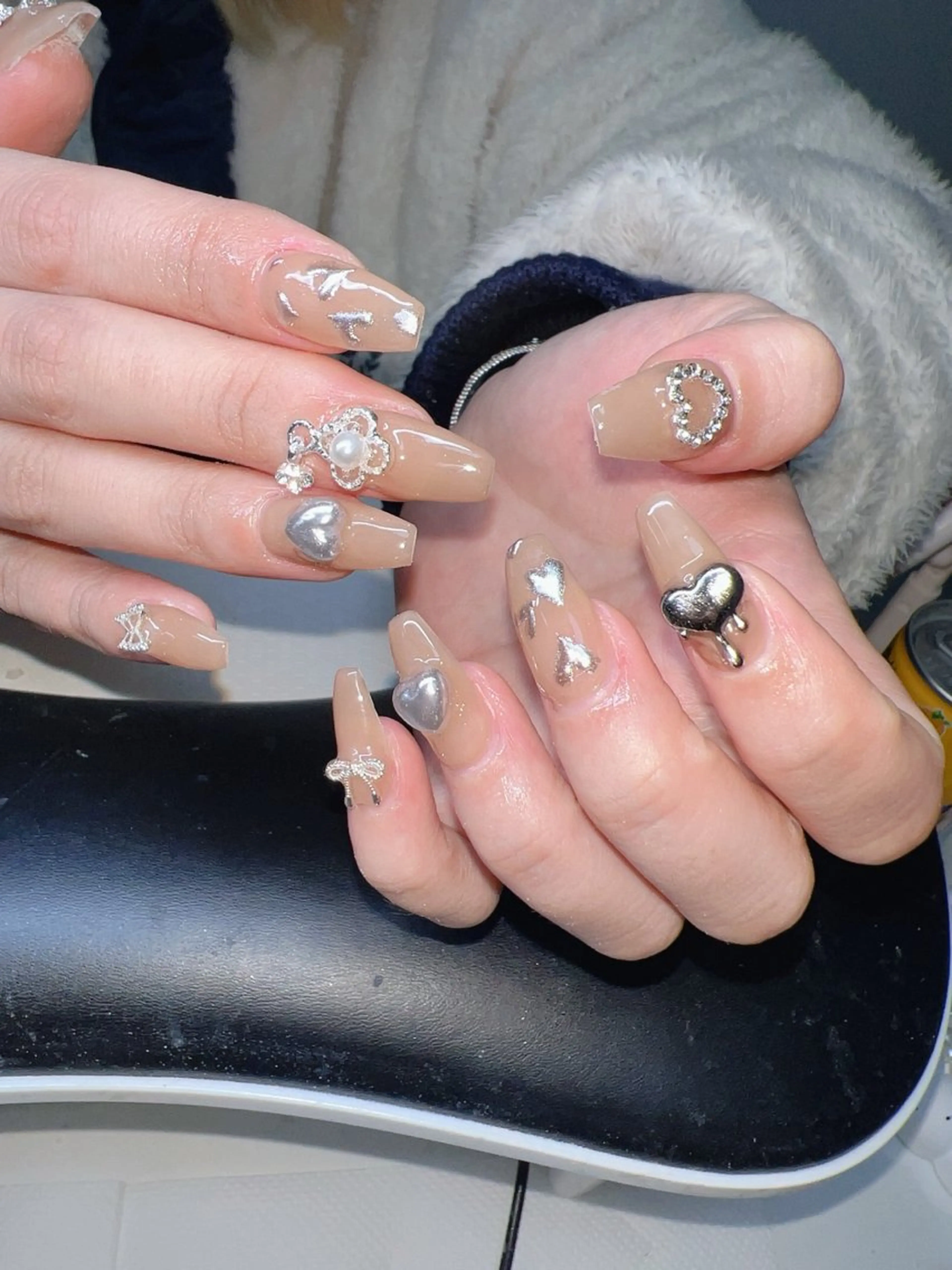 ネイル オーロラネイル チークネイル 長さ出し フットネイル フレンチネイル ハンドネイル Lee Nailsのネイルデザイン