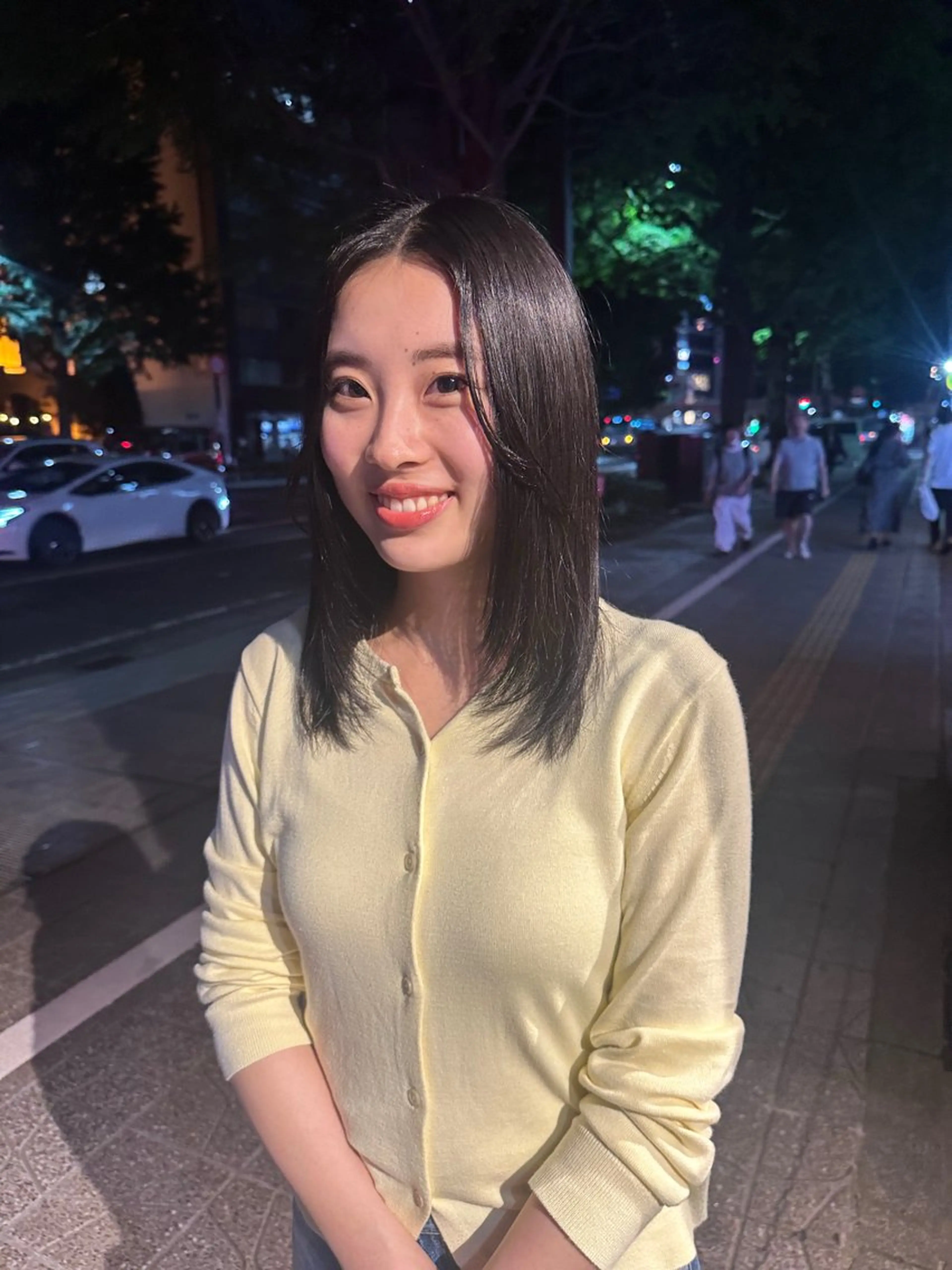 ミディアム 顔周りカット behive  駅前店所属・髙橋 百花のヘアスタイル