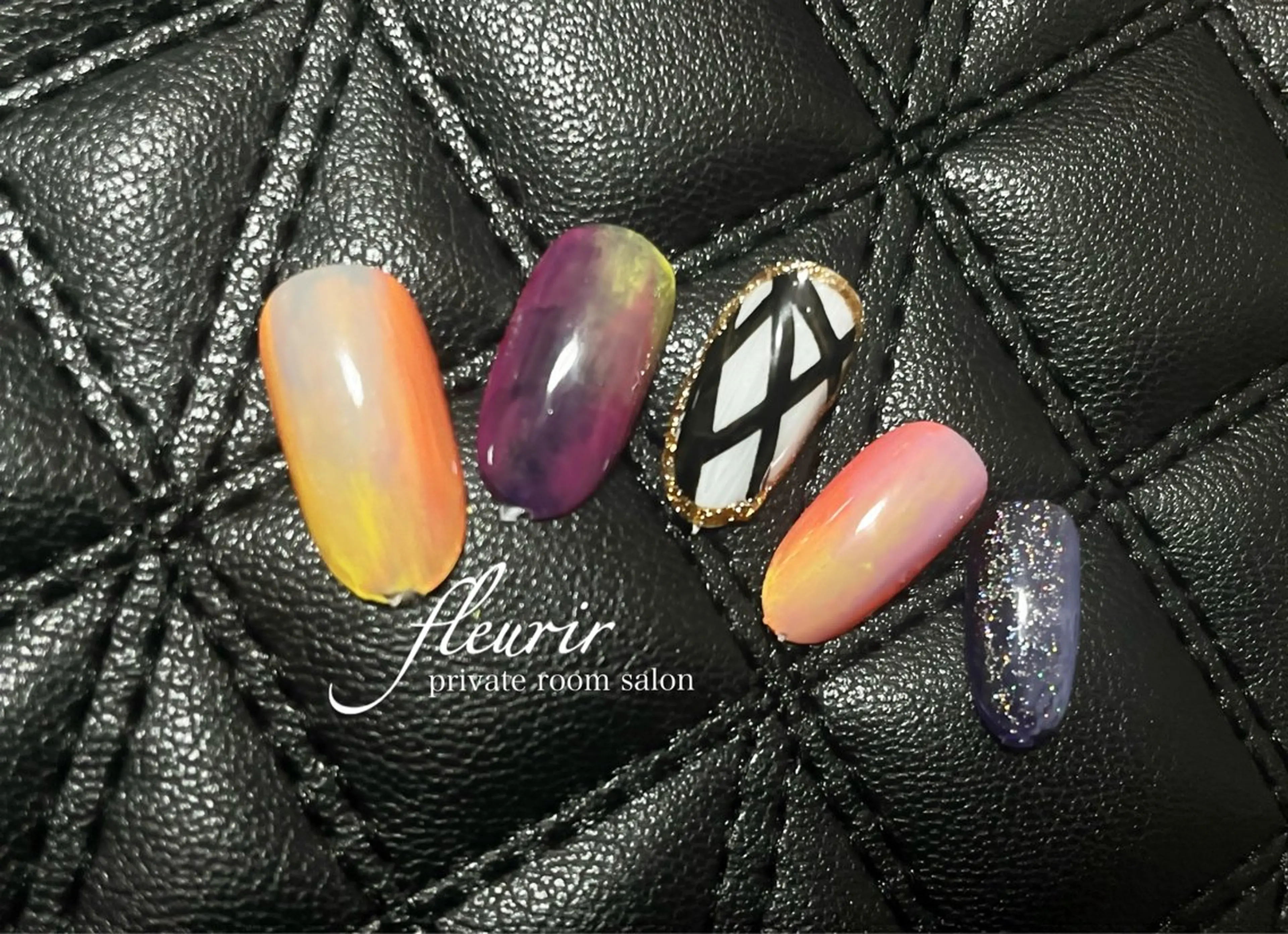 ネイル ゴールド ハロウィン ニュアンスネイル オレンジ パープル フルリール 【プライベートサロンのネイルデザイン