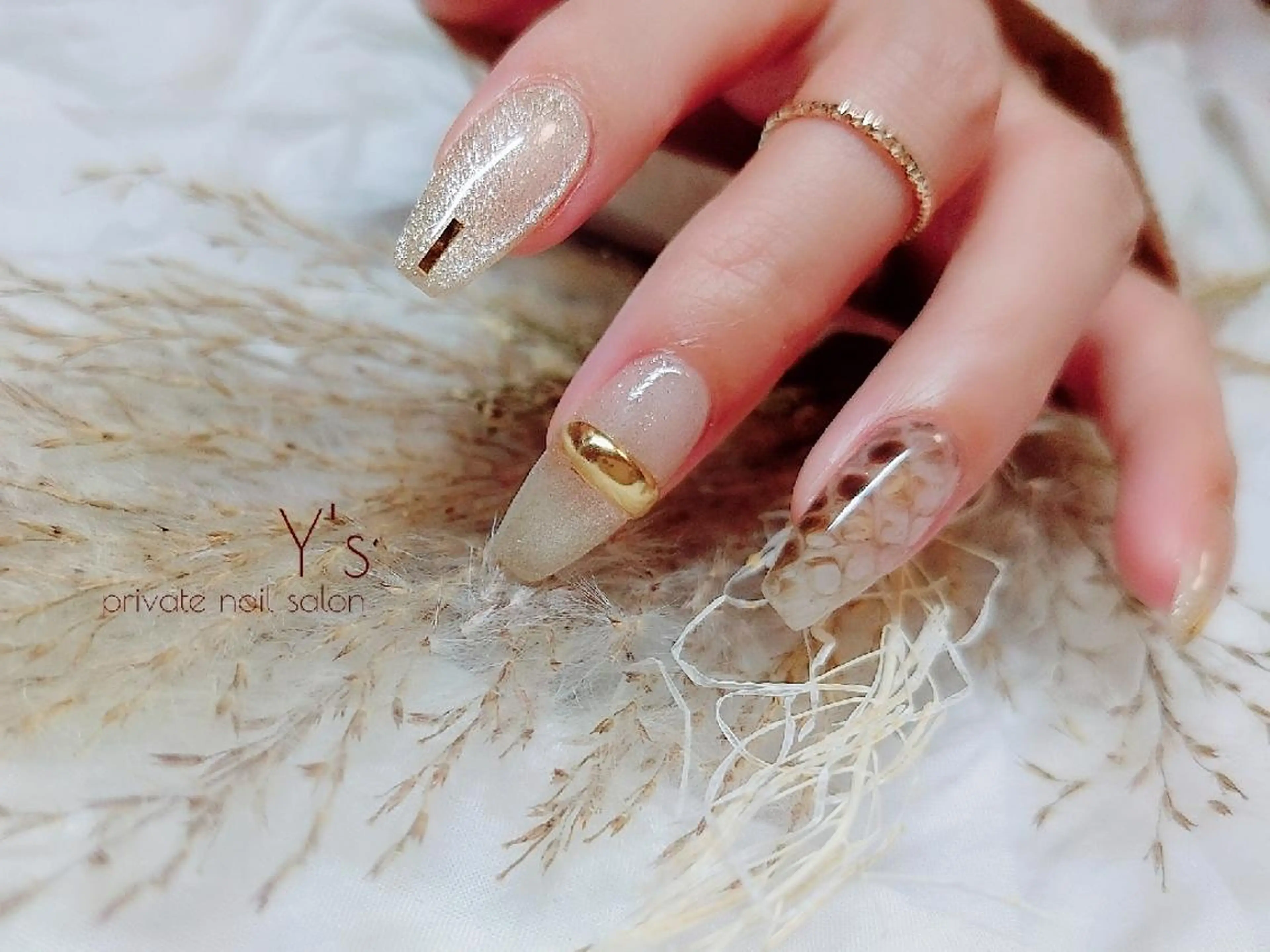 ネイル ハンドネイル YUMI NAGAI  のネイルデザイン