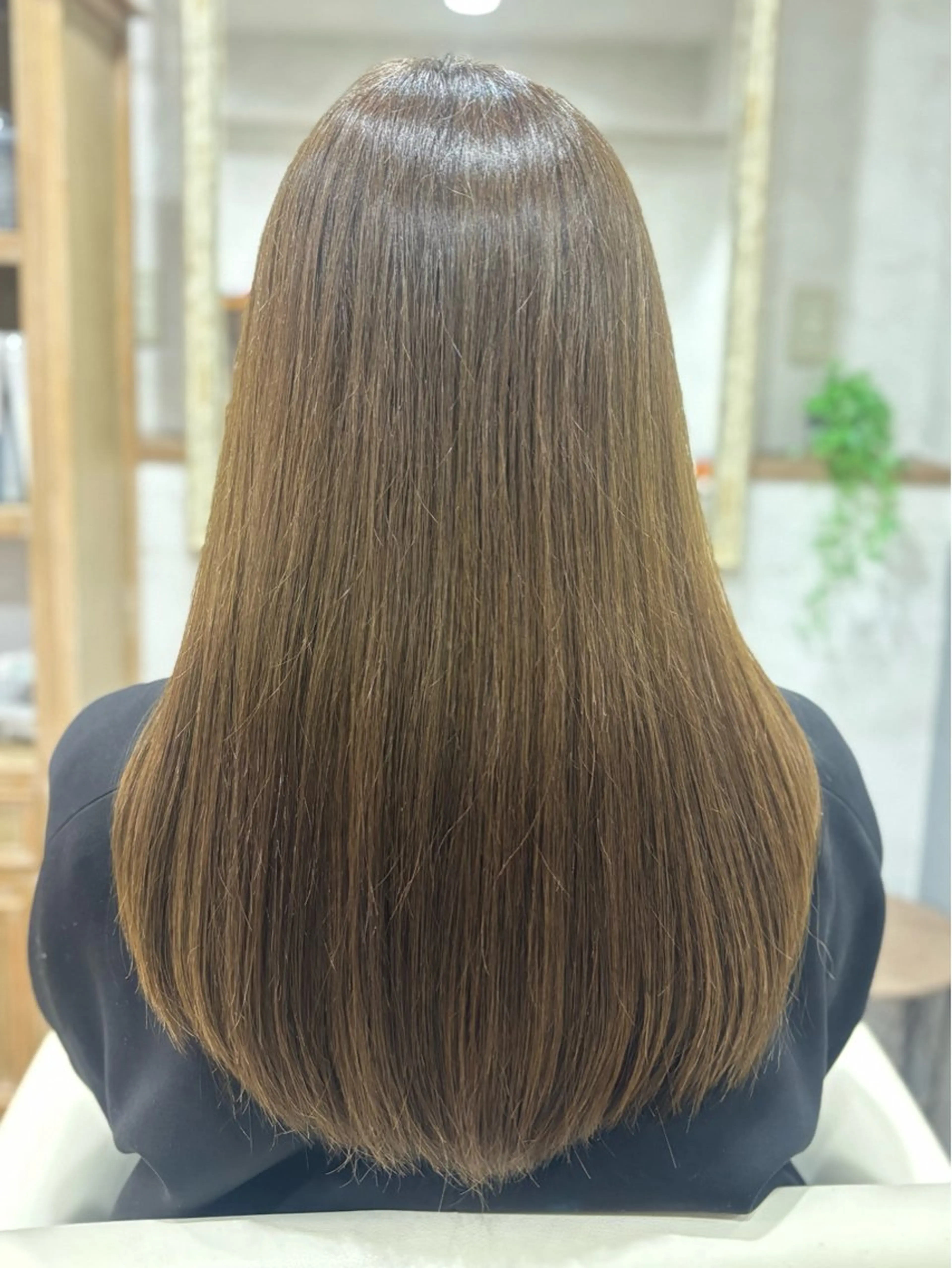 ロング トリートメント ヘアカラー トリートメント Fleur所属・にらさわ ひとみのヘアスタイル